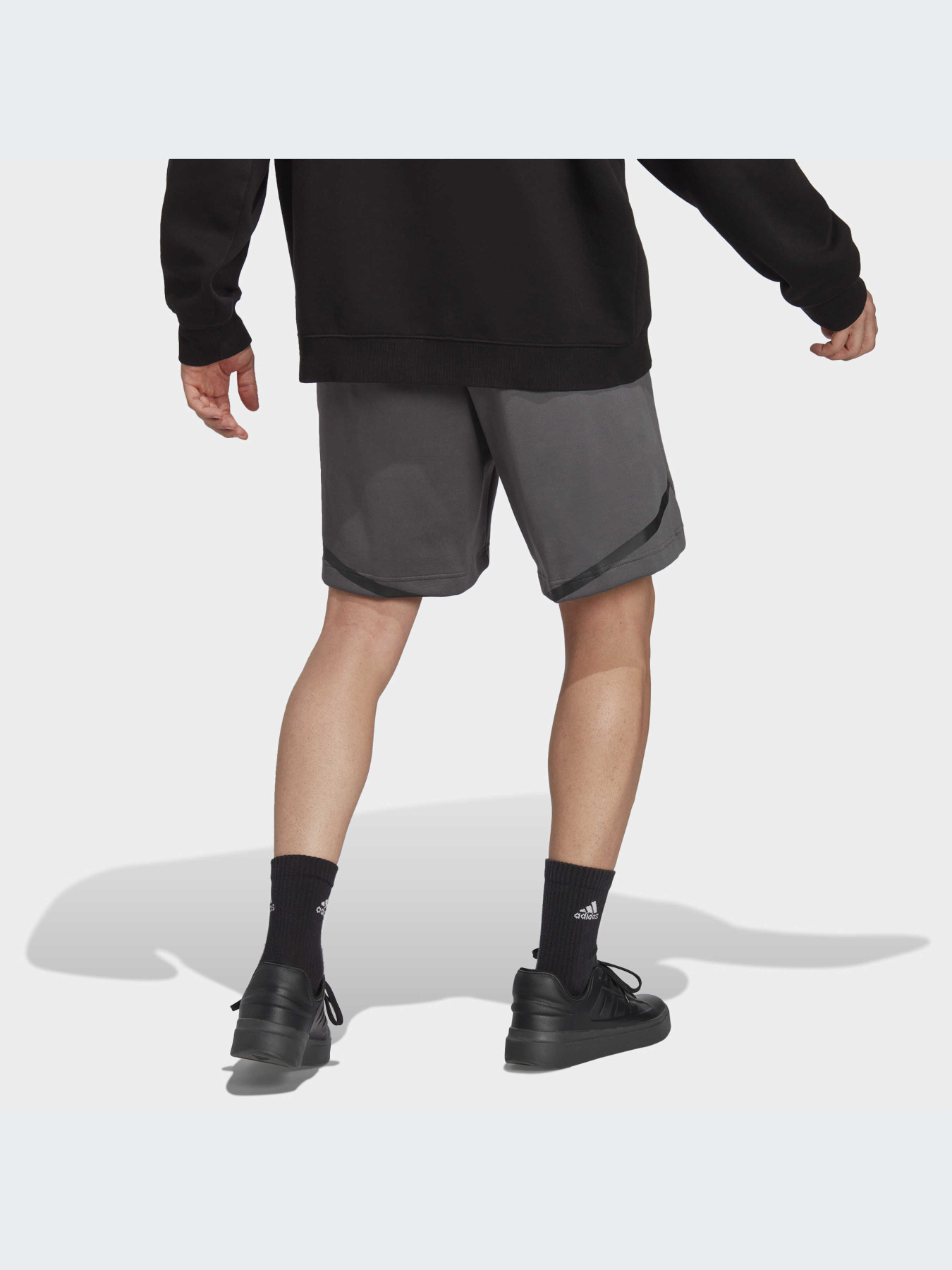 Шорты Adidas модель IC8031-KZ Фото