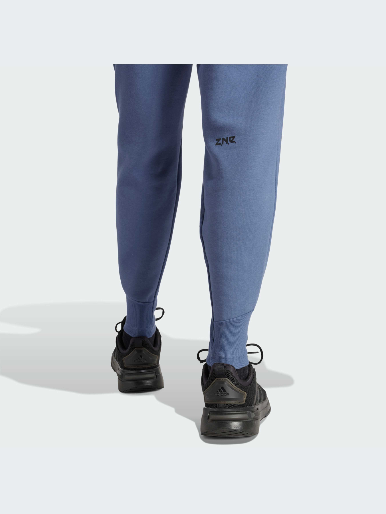 Брюки Adidas ZNE модель IR5205-KZ Фото
