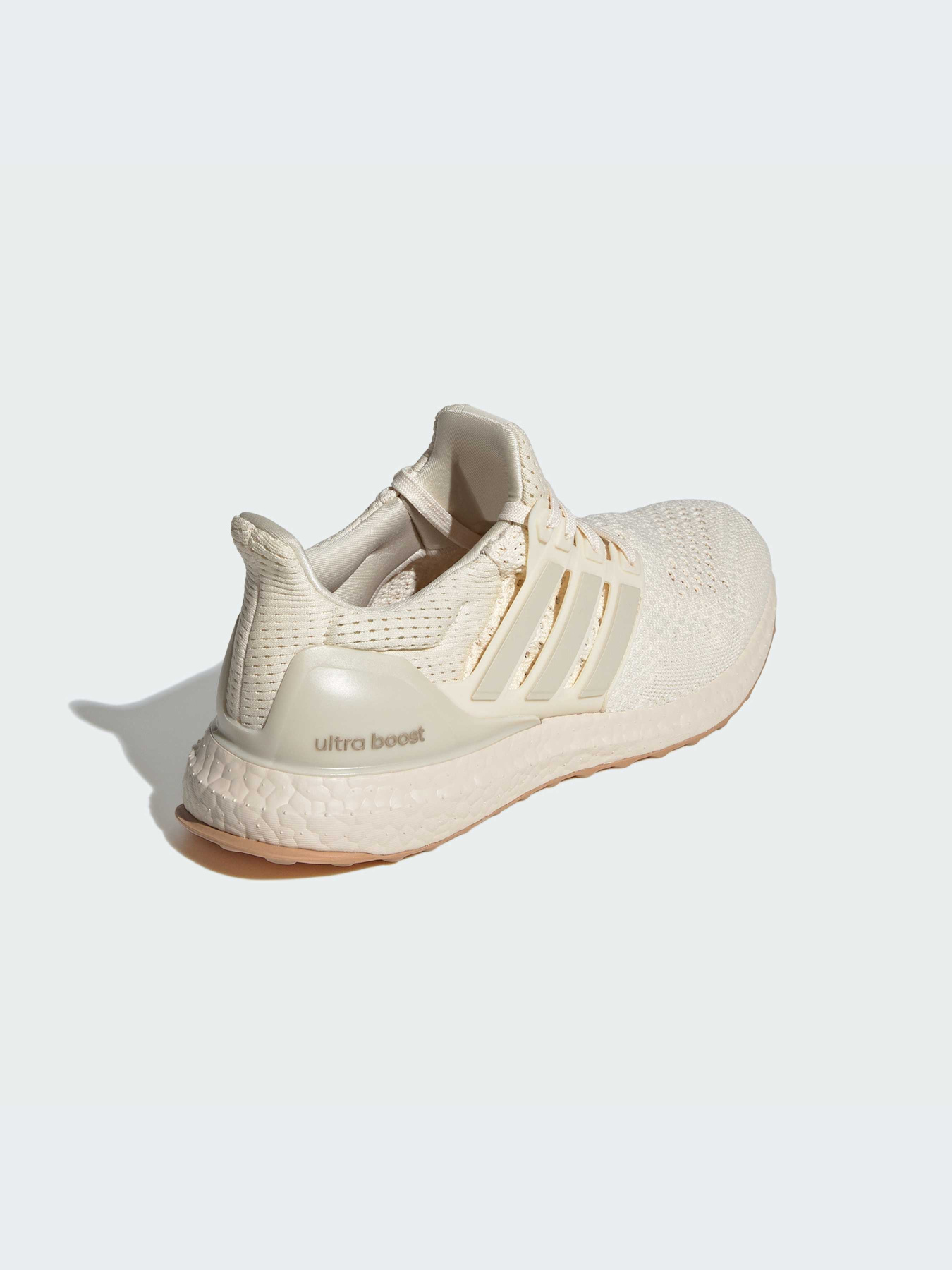 Кроссовки Adidas Ultraboost модель JH9212-KZ Фото