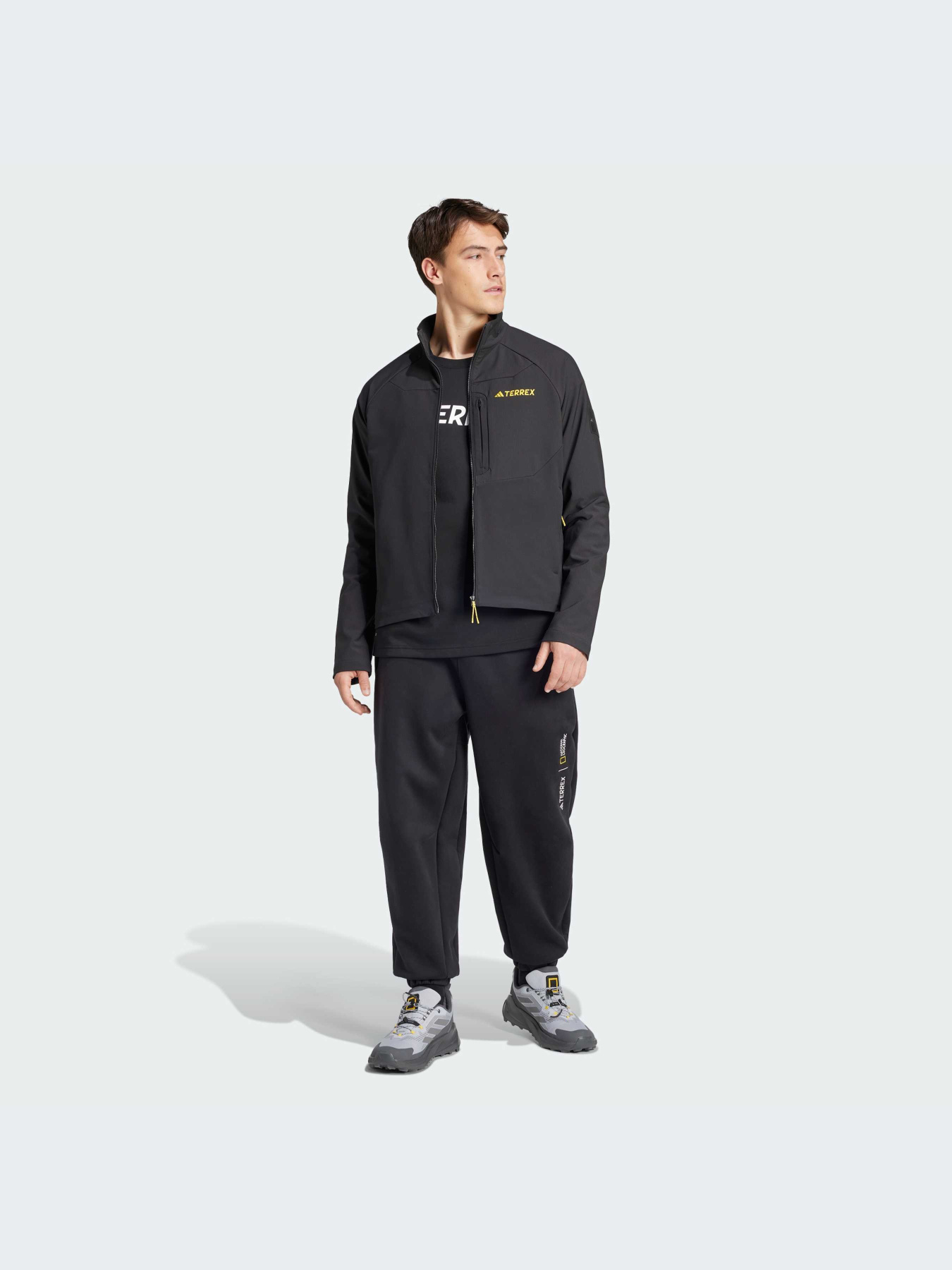 Куртки и дубленки Adidas модель IX7920-KZ Фото