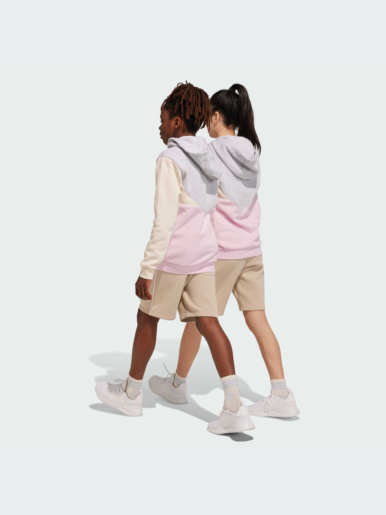 Худи и свитшоты Adidas Adicolor модель IJ5379-KZ Худи и свитшоты Adidas Adicolor модель IJ5379-KZ Фото