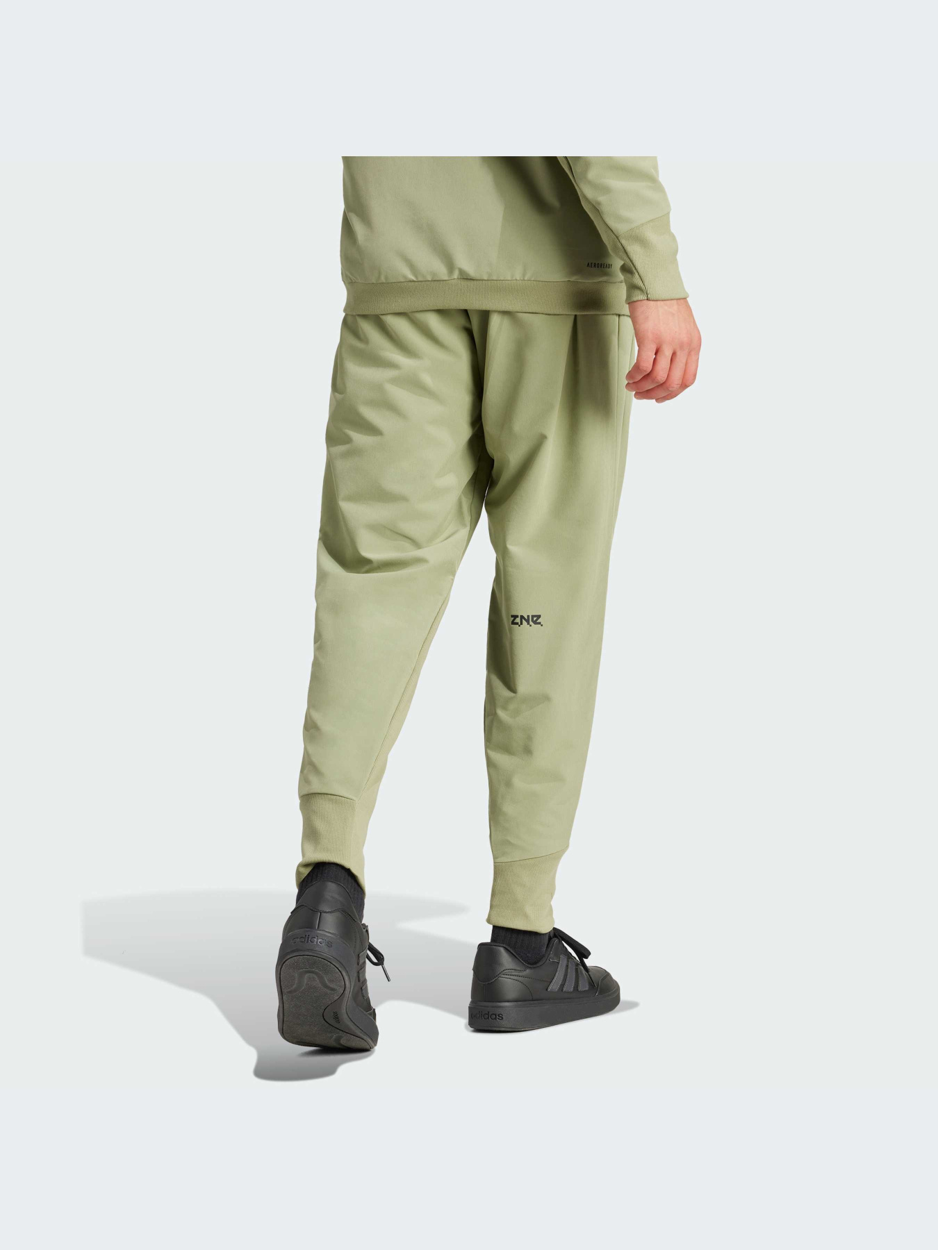 Брюки Adidas ZNE модель IS9278-KZ Фото