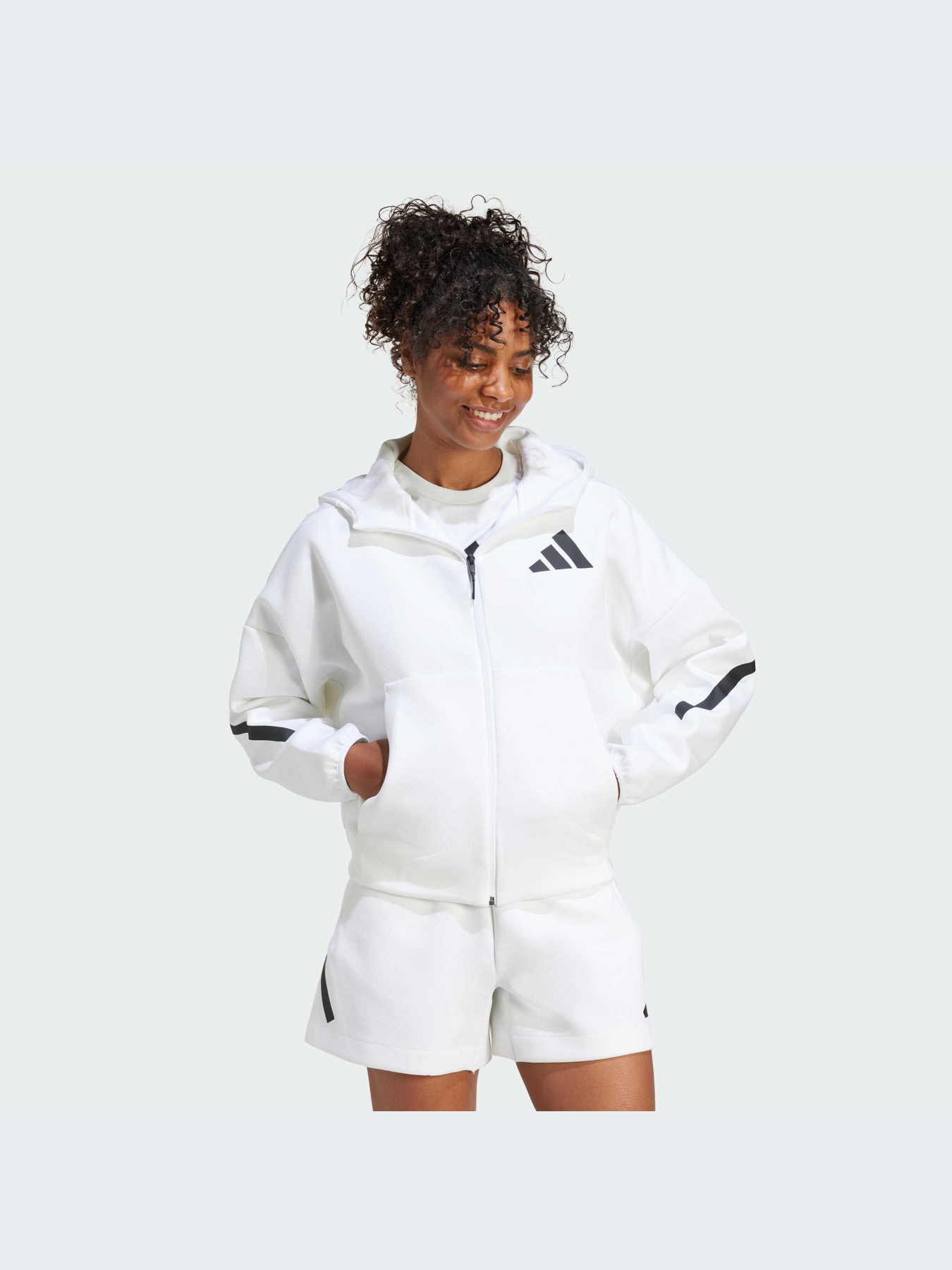 Худи и свитшоты Adidas ZNE модель JE7849-KZ Фото