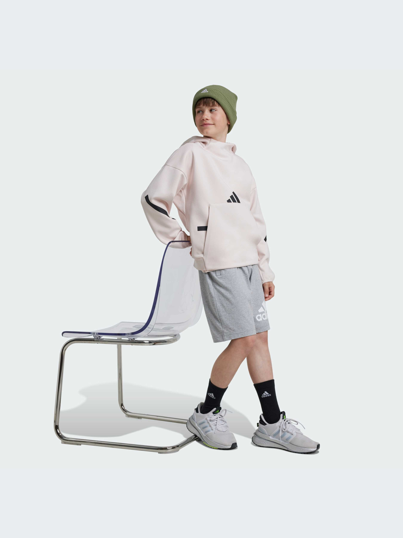 Худи и свитшоты Adidas ZNE модель JF2818-KZ Худи и свитшоты Adidas ZNE модель JF2818-KZ Фото