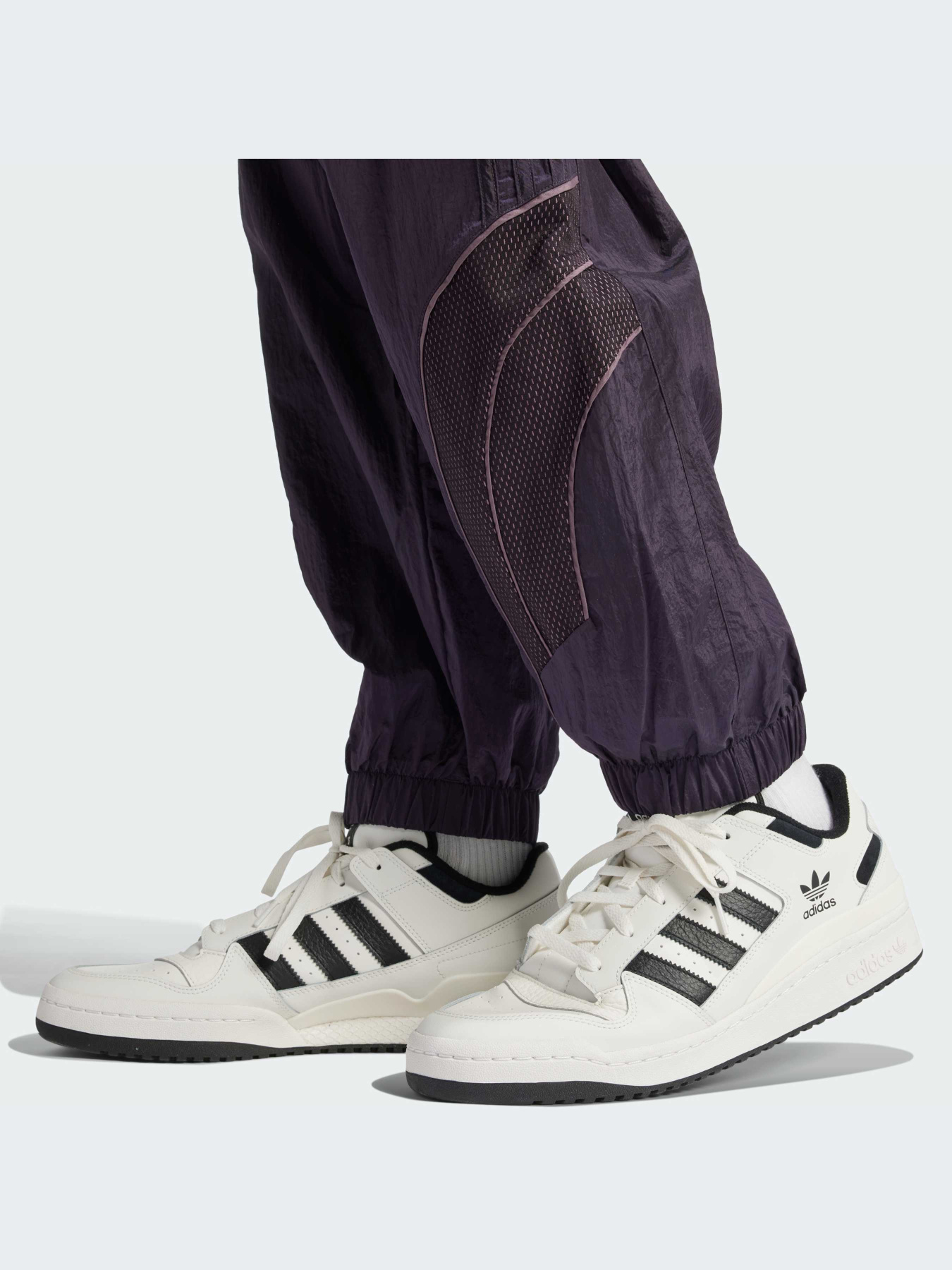 Брюки Adidas модель IZ2610-KZ Фото