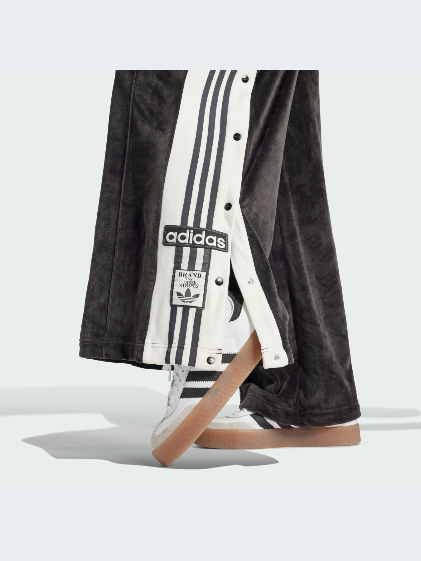 Брюки Adidas модель IW5586-KZ Фото