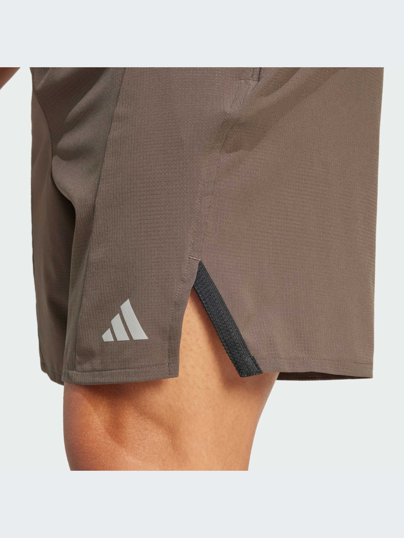 Шорты Adidas модель IX9118-KZ Шорты Adidas модель IX9118-KZ Фото