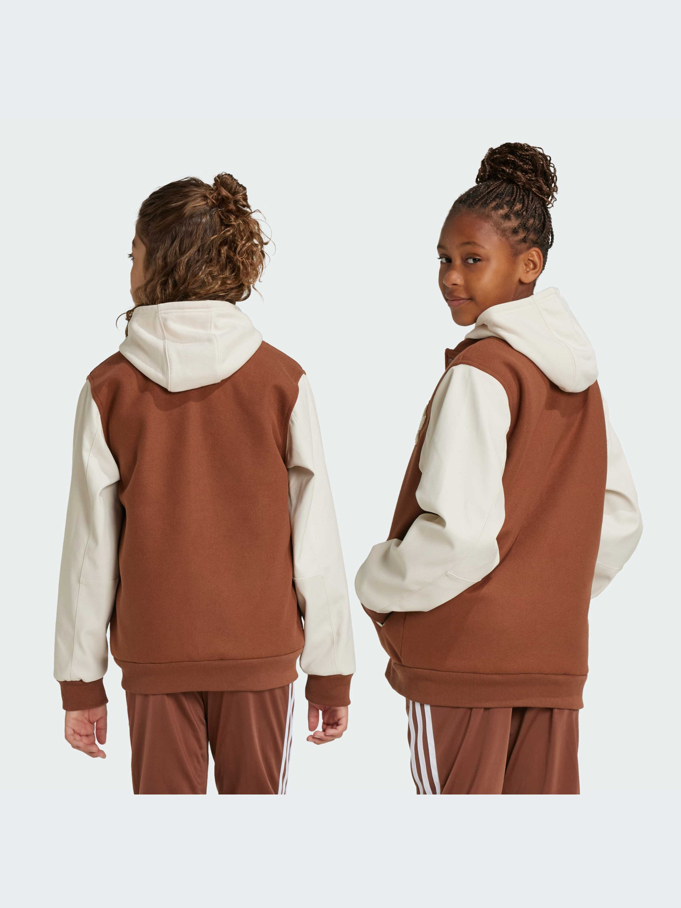 Куртки и дубленки Adidas Adicolor модель IY7504-KZ Фото