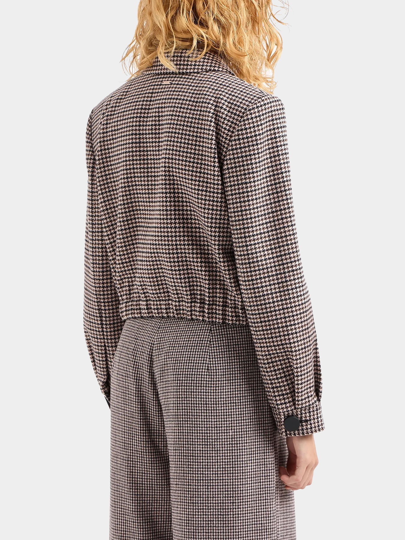 Пиджаки Armani Exchange модель 6DYG16-YN2XZ-54AF Фото