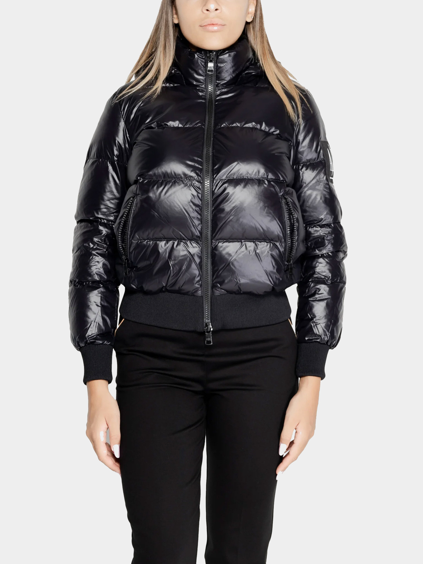 Куртки и дубленки Armani Exchange модель XW000228-AF10860-UC001 Фото