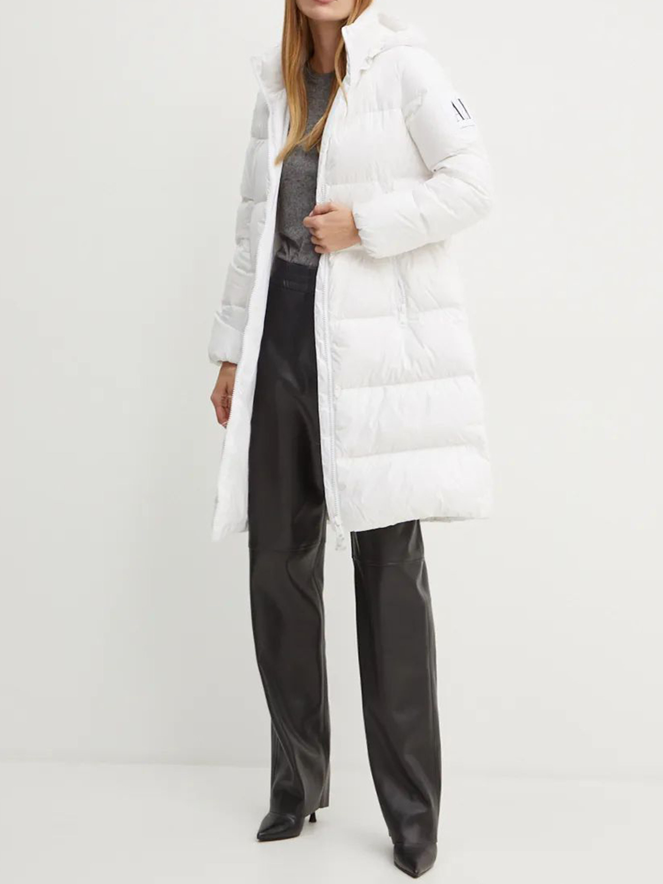 Куртки и дубленки Armani Exchange модель XW000251-AF10860-U0001 Фото