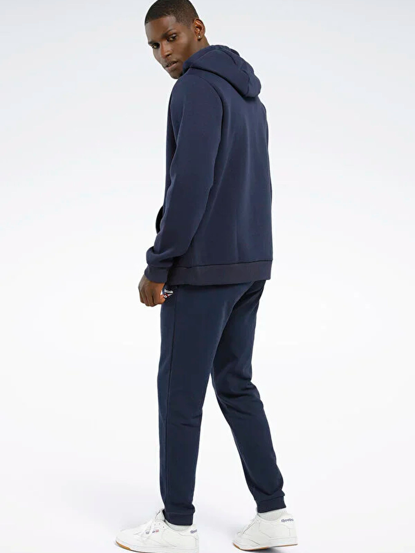 Худи и свитшоты Reebok модель H52220 Фото