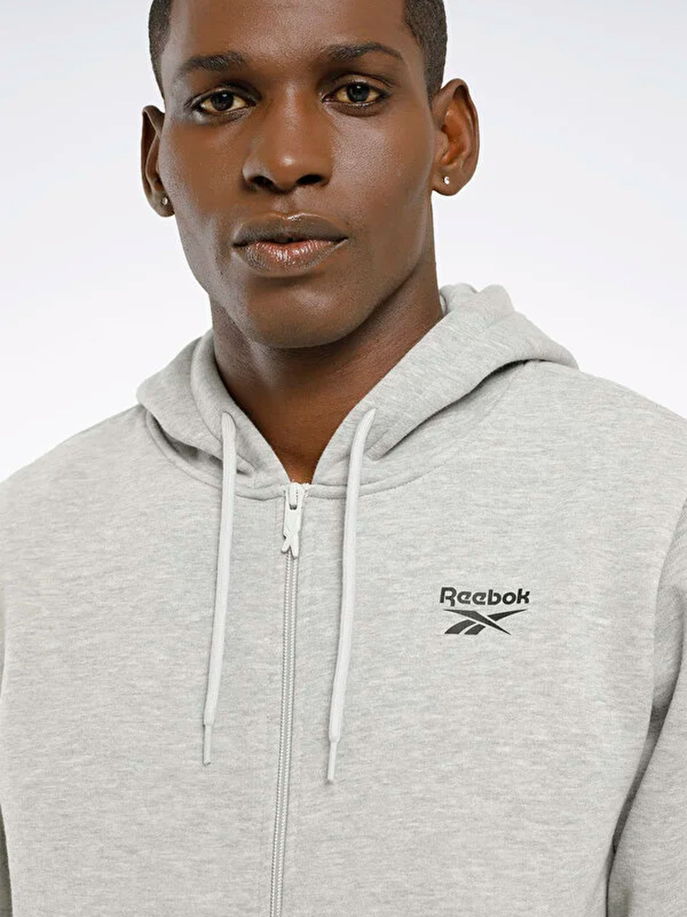 Худи и свитшоты Reebok модель IB3004 Фото