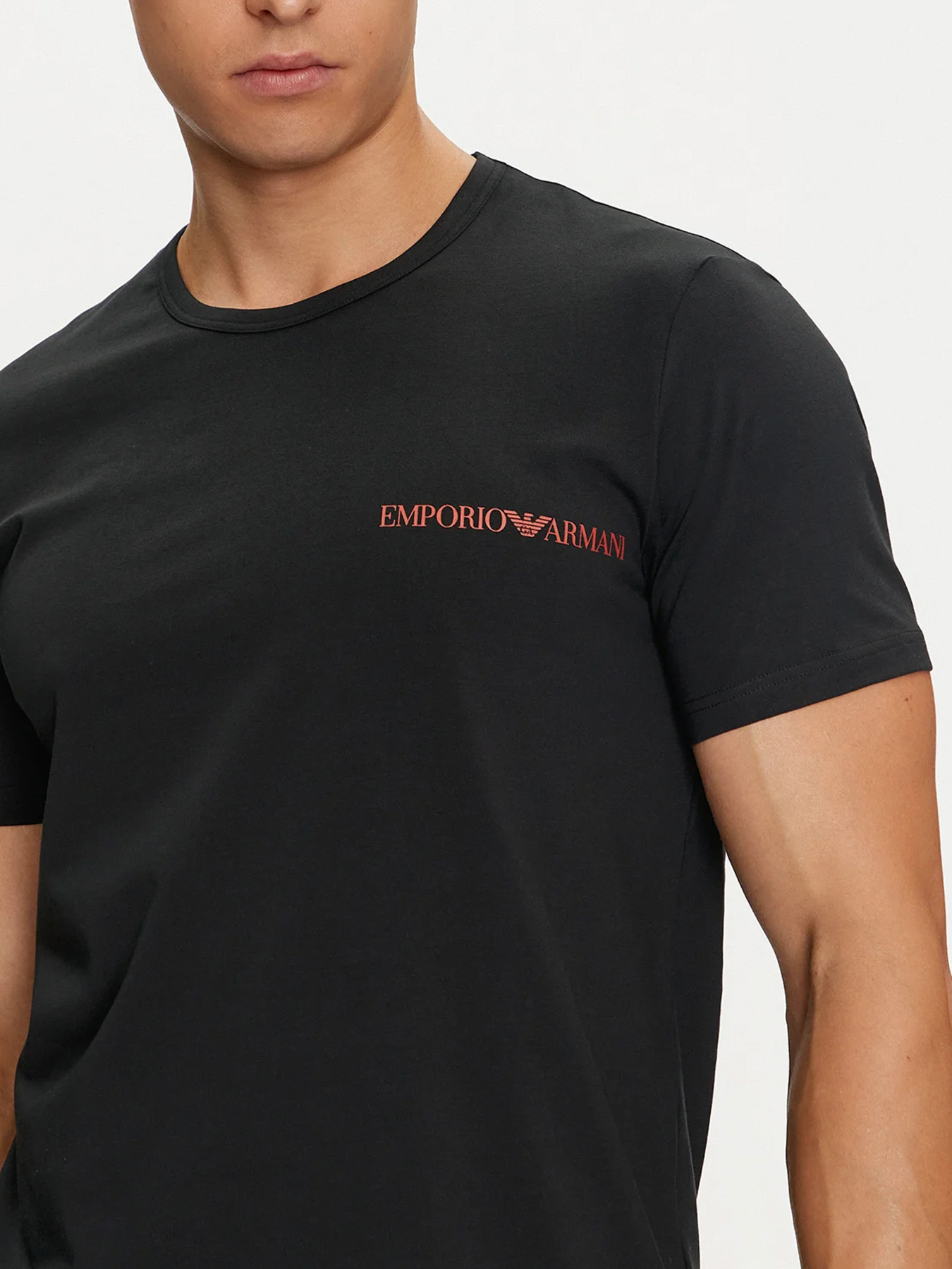 Футболки и поло Emporio Armani модель 111267-4F717-23820 Фото