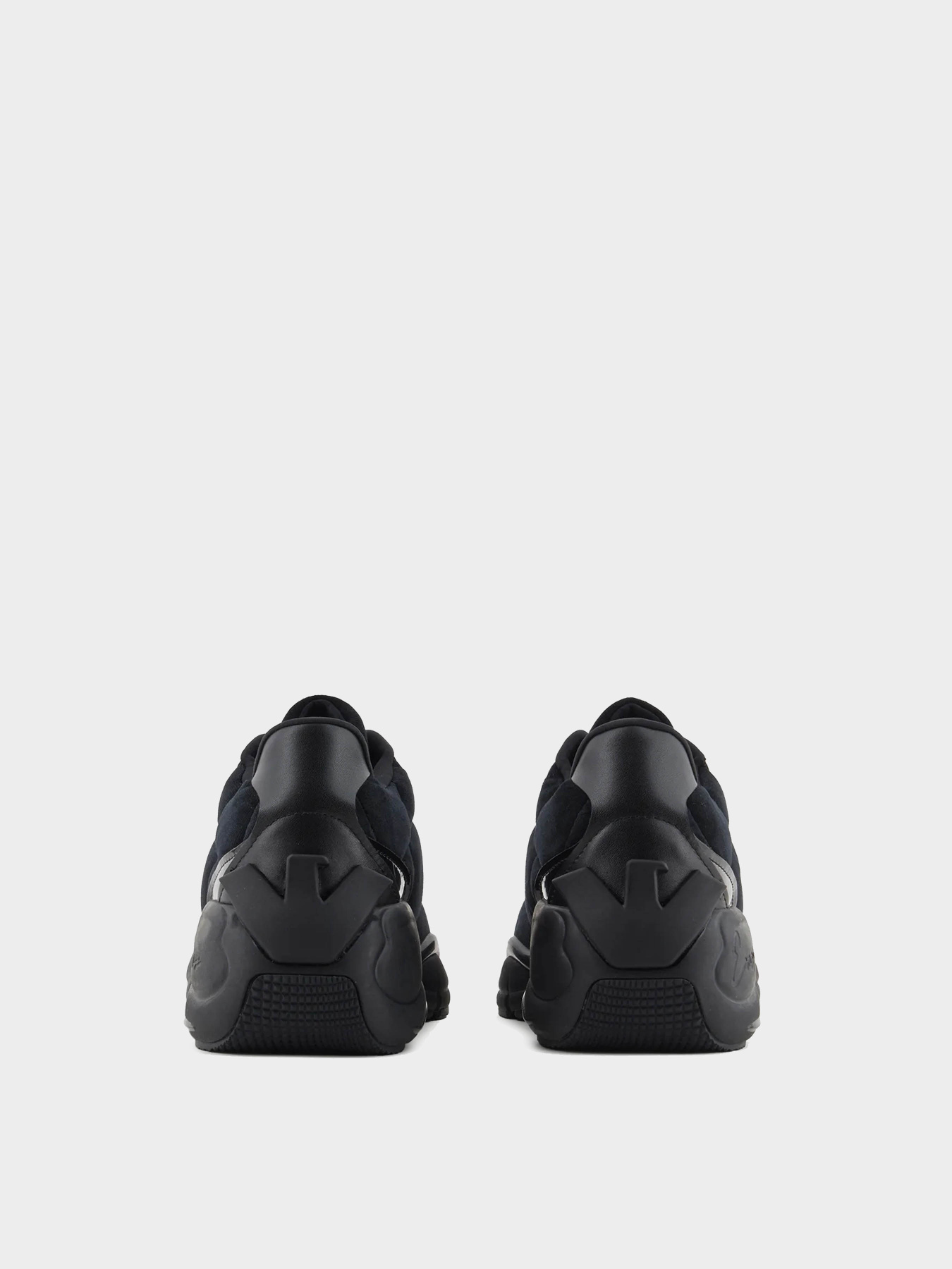 Кроссовки Emporio Armani модель X3X217-XR218-00002 Фото