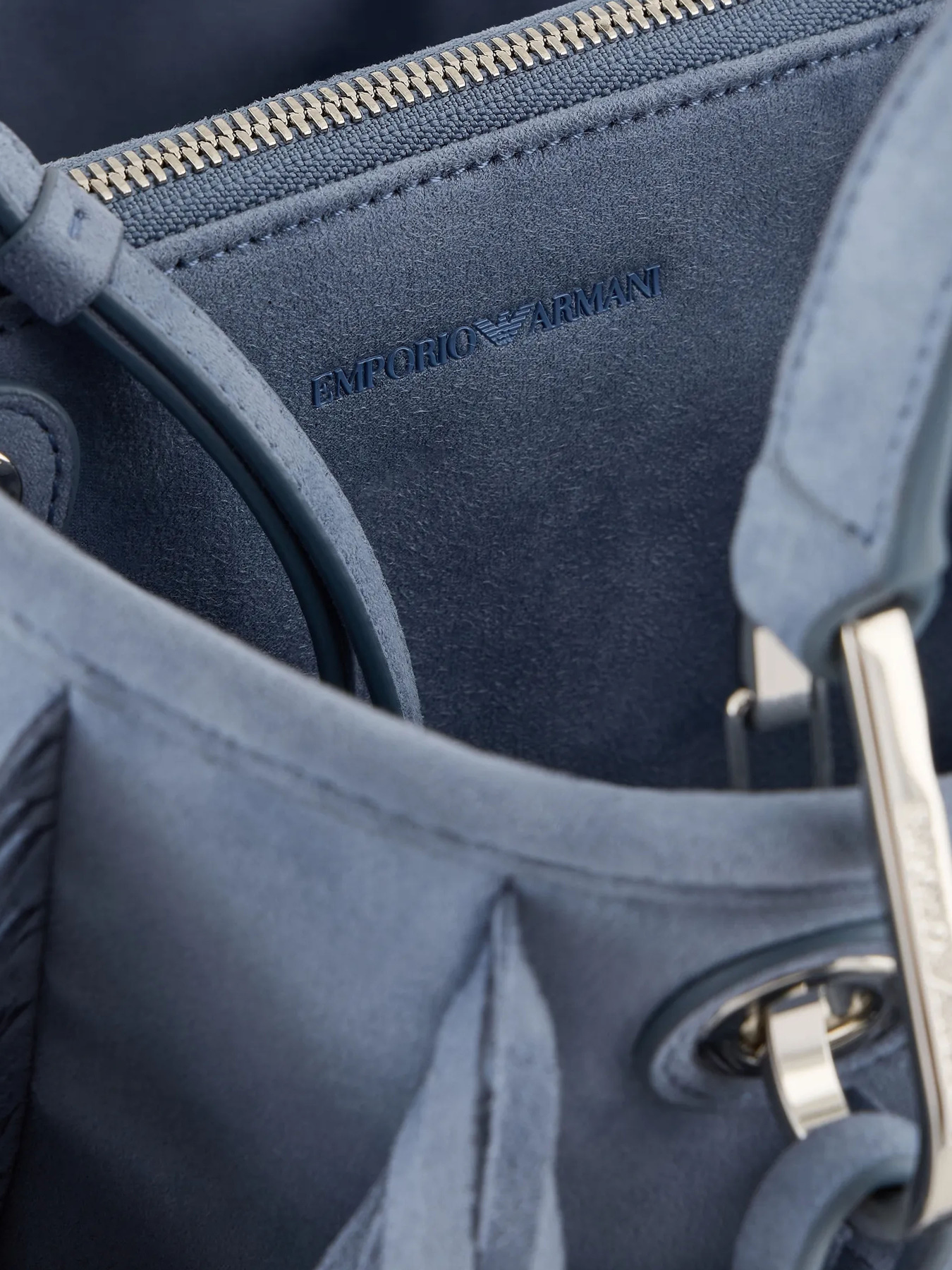 Сумки Emporio Armani модель Y3D166-YZZ1E-80767 Фото