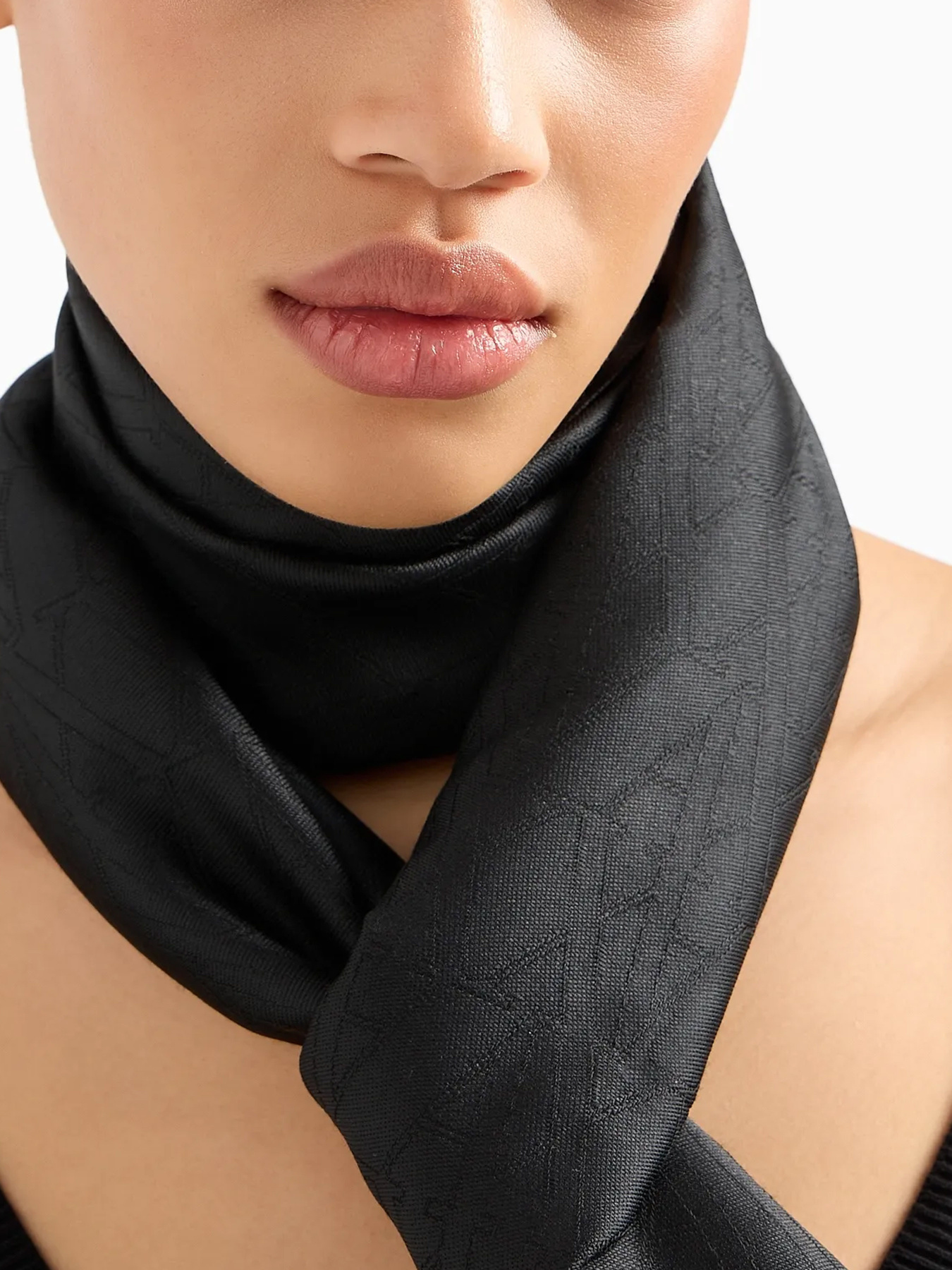 Шарфы и платки Armani Exchange модель 944300-4F150-00020 Фото
