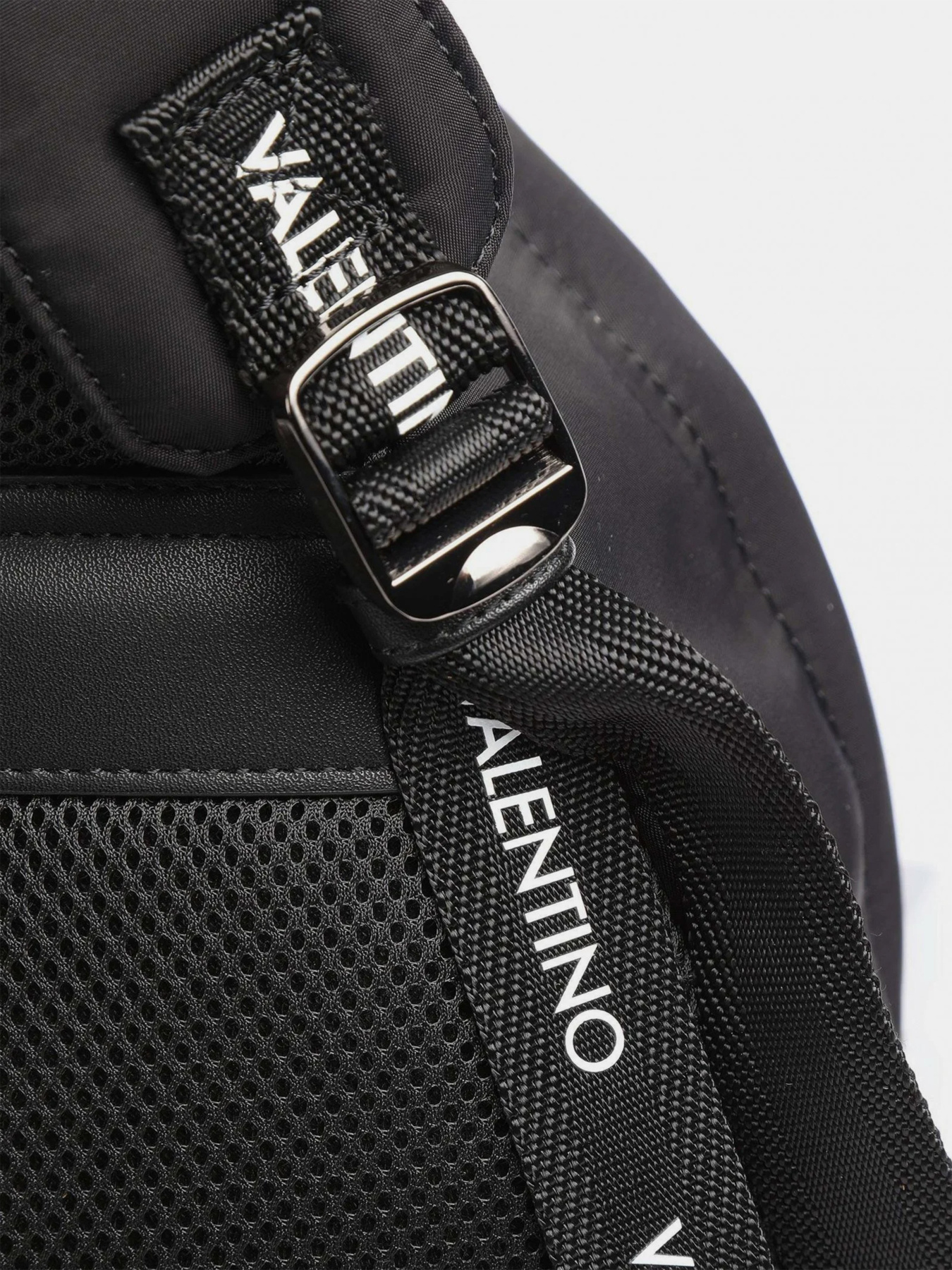Рюкзаки Valentino Bags модель VBS47301-001 Рюкзаки Valentino Bags модель VBS47301-001 Фото