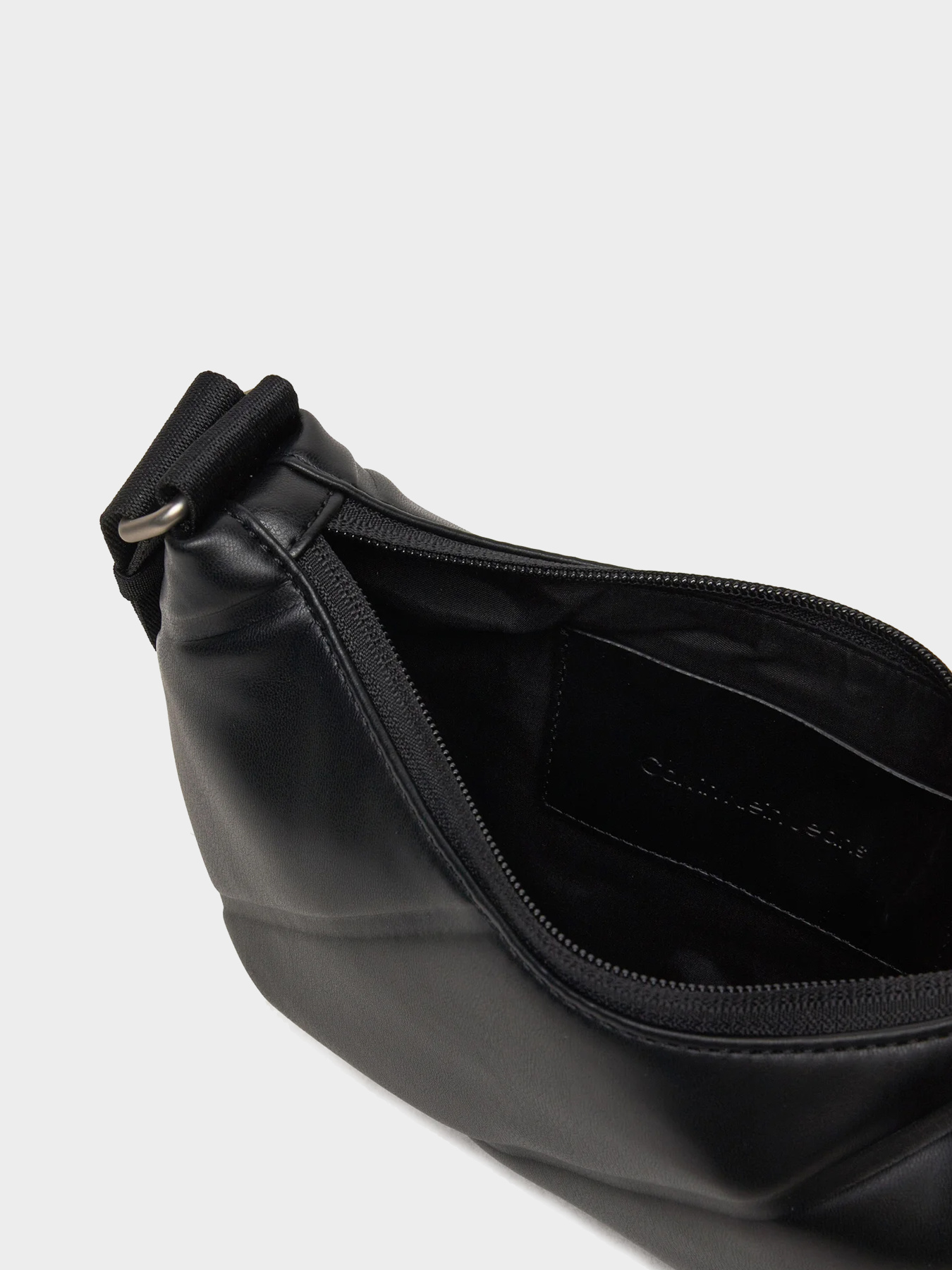 Сумки Calvin Klein модель K60K612370-BEH Фото