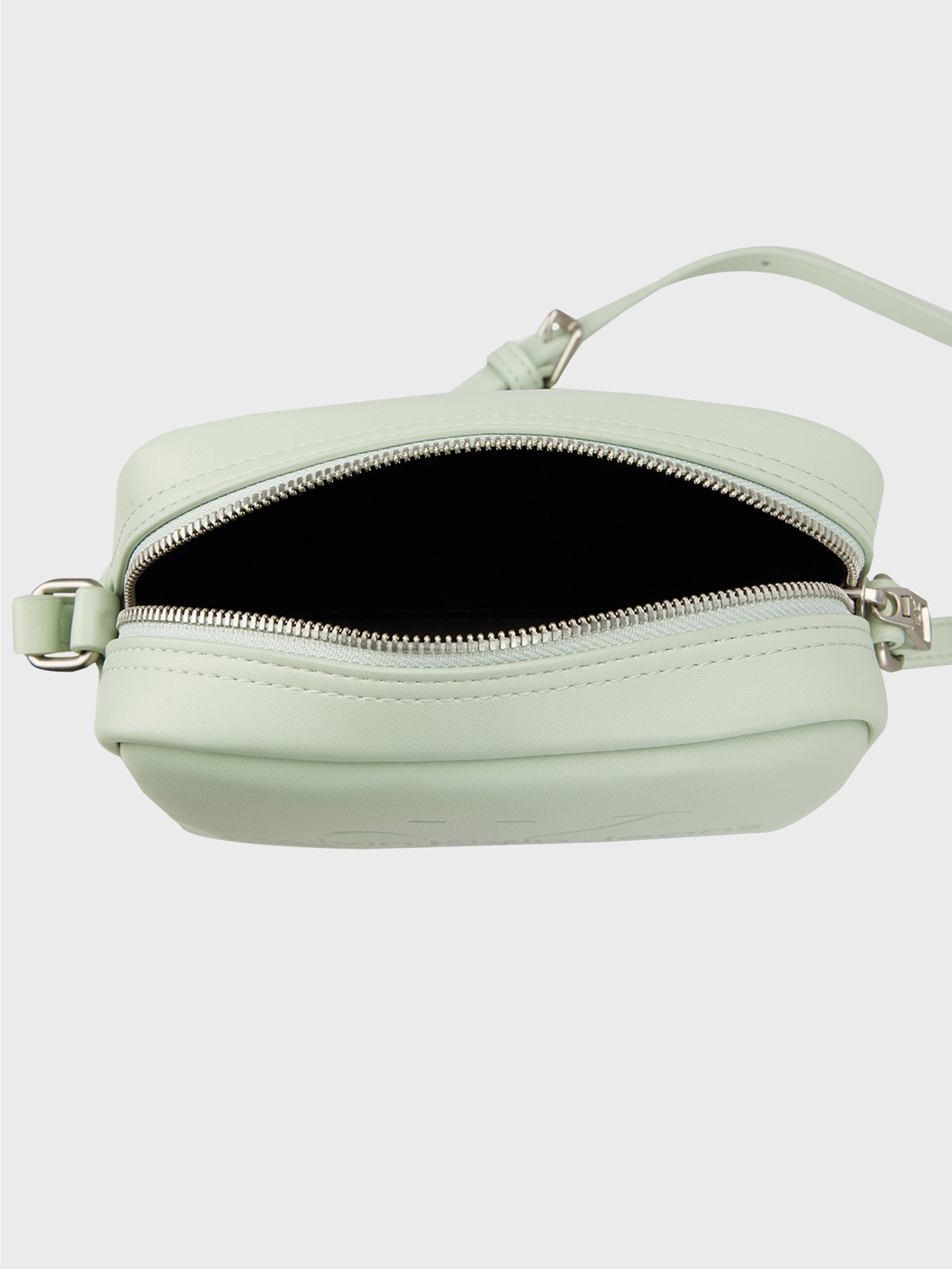 Сумки Calvin Klein модель K60K612220-LCD Фото