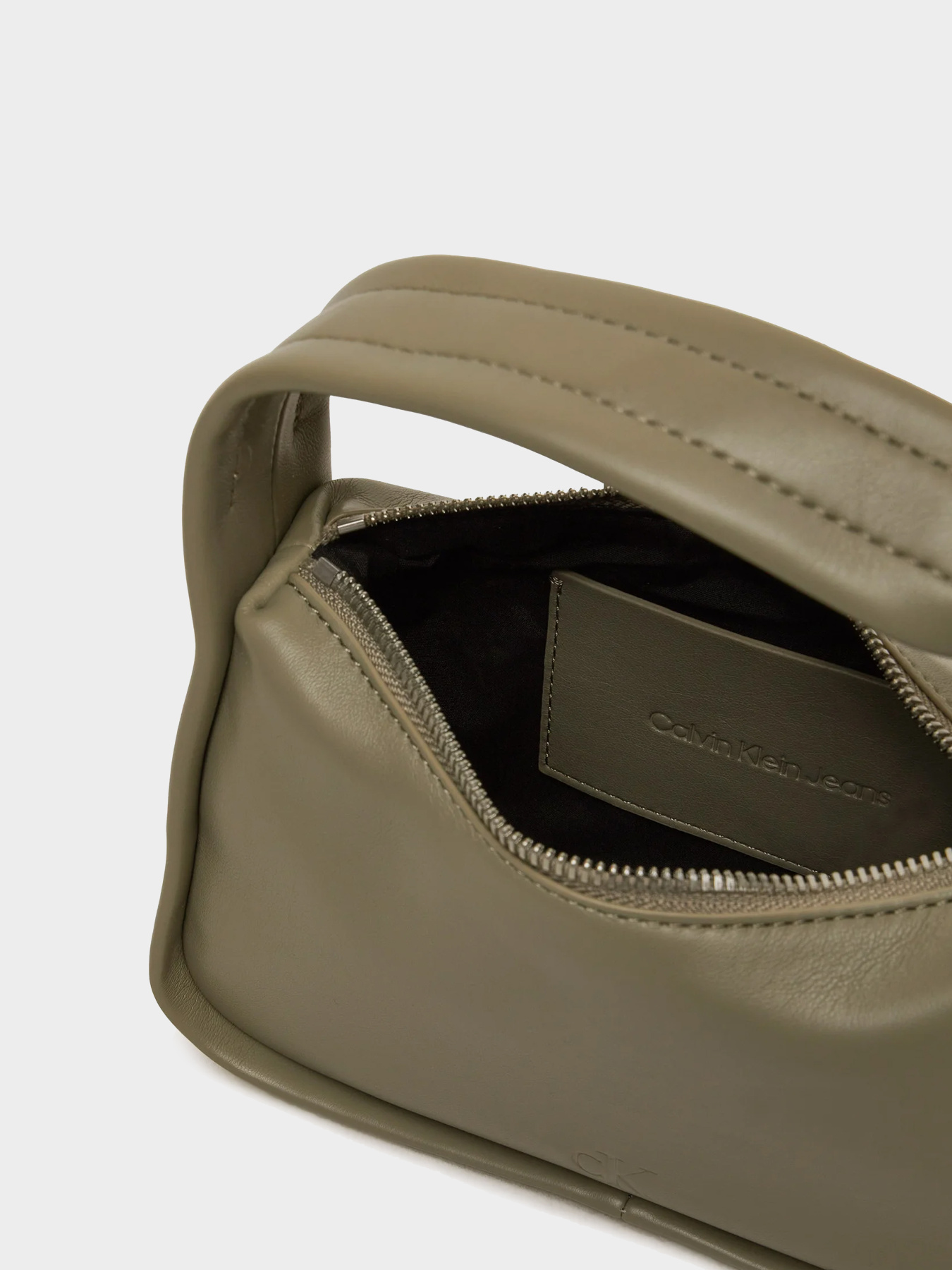 Сумки Calvin Klein модель K60K612372-0G5 Фото