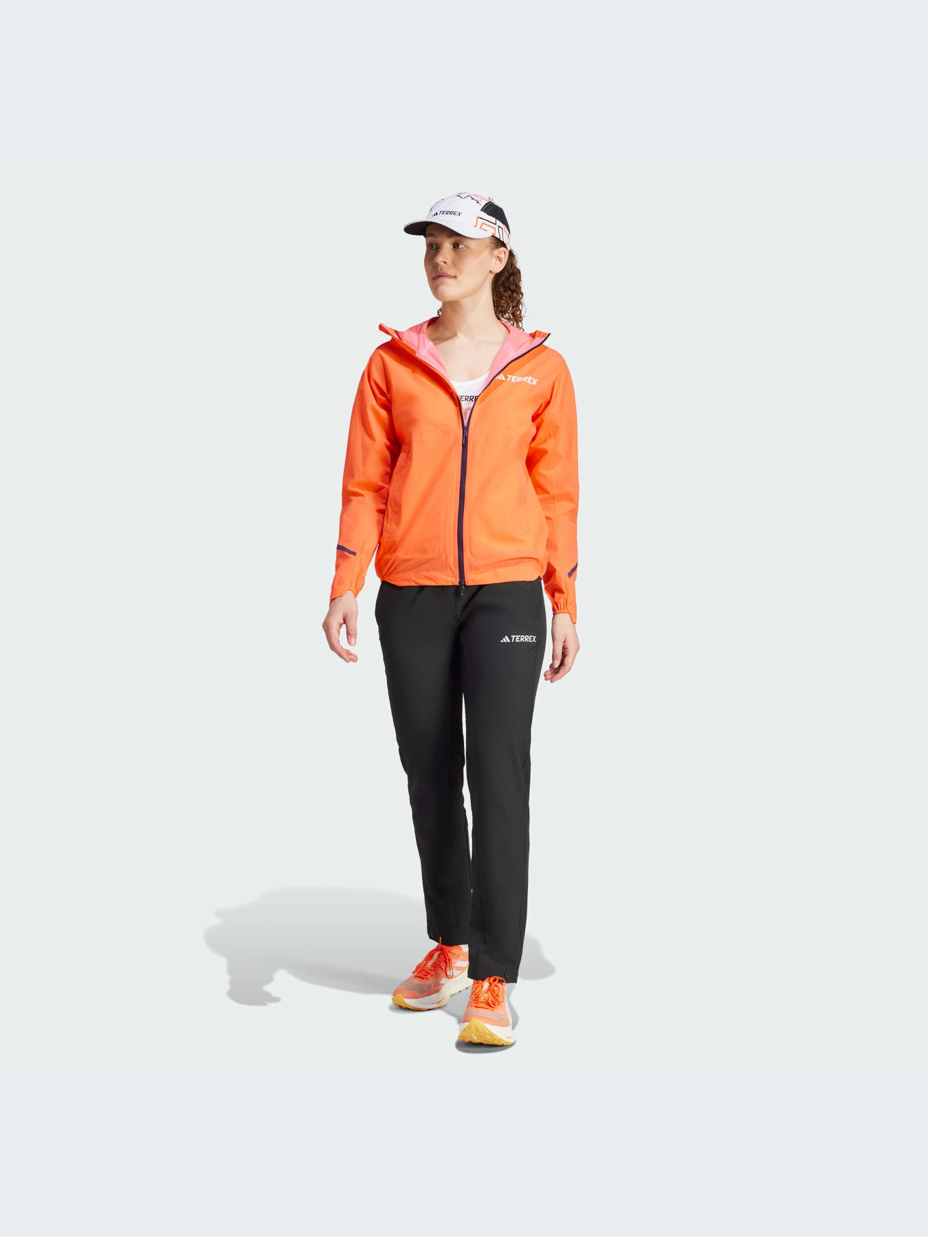 Куртки и дубленки Adidas модель IP1499-KZ Фото