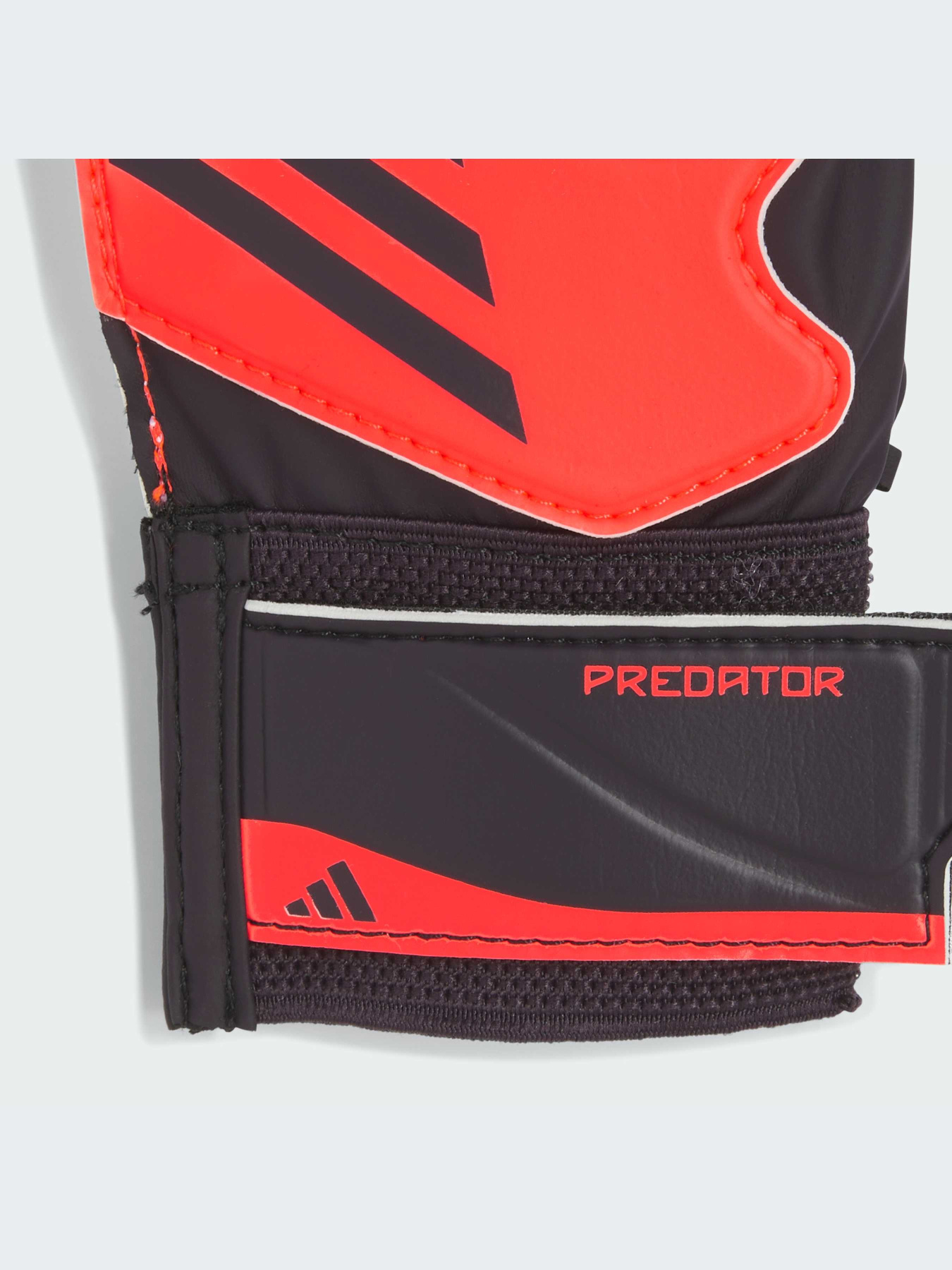 Перчатки для спорта Adidas Predator модель IX3873-KZ Фото