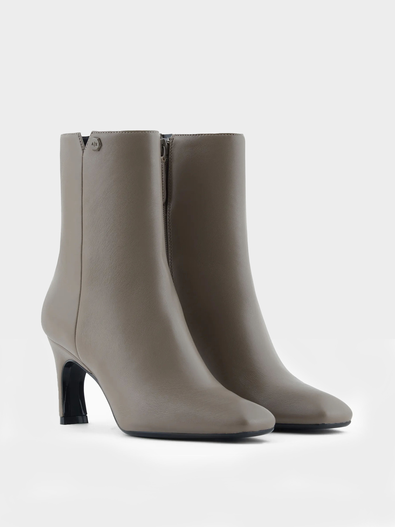 Ботинки и сапоги Armani Exchange модель XDN038-XV886-01799 Фото