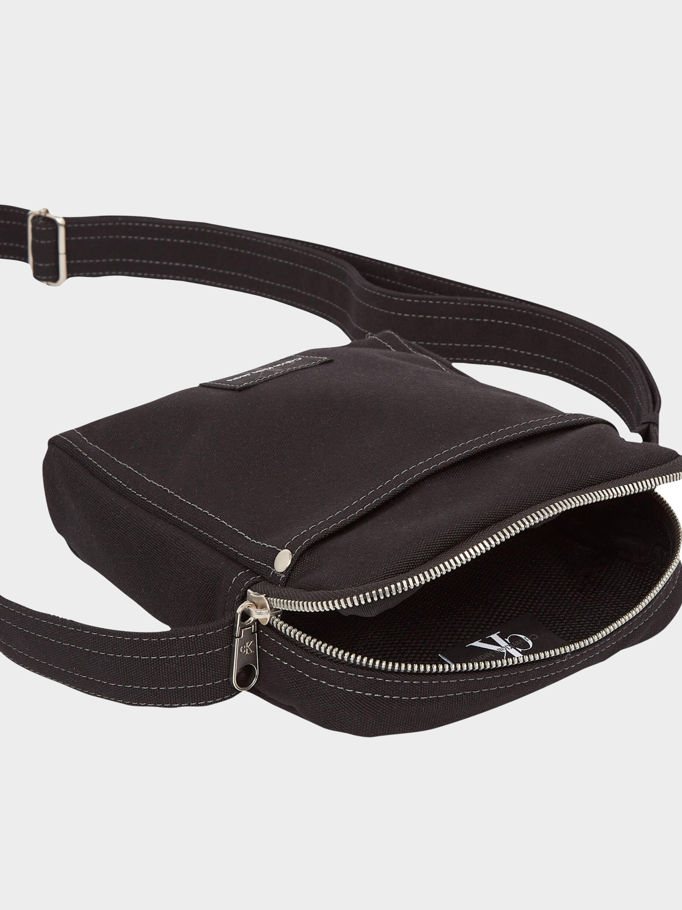 Сумки Calvin Klein модель K50K512571-BEH Фото