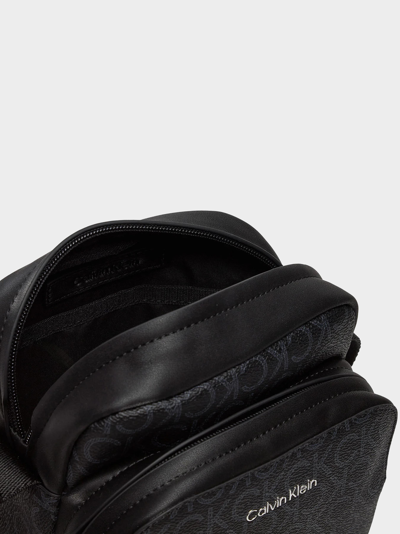 Сумки Calvin Klein модель K50K512199-0GJ Фото