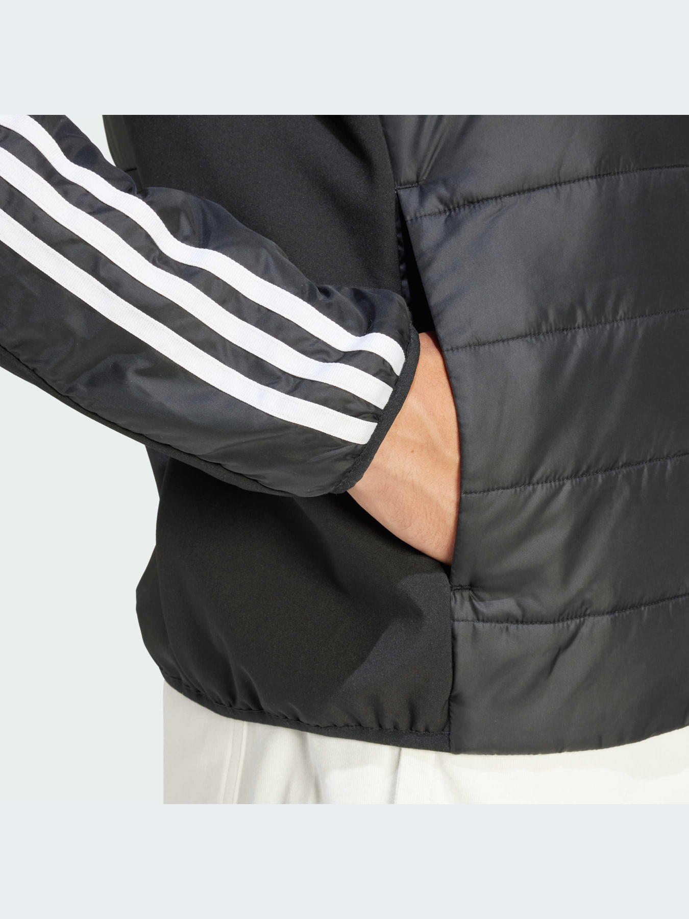 Куртки и дубленки Adidas модель IN7195-KZ Фото
