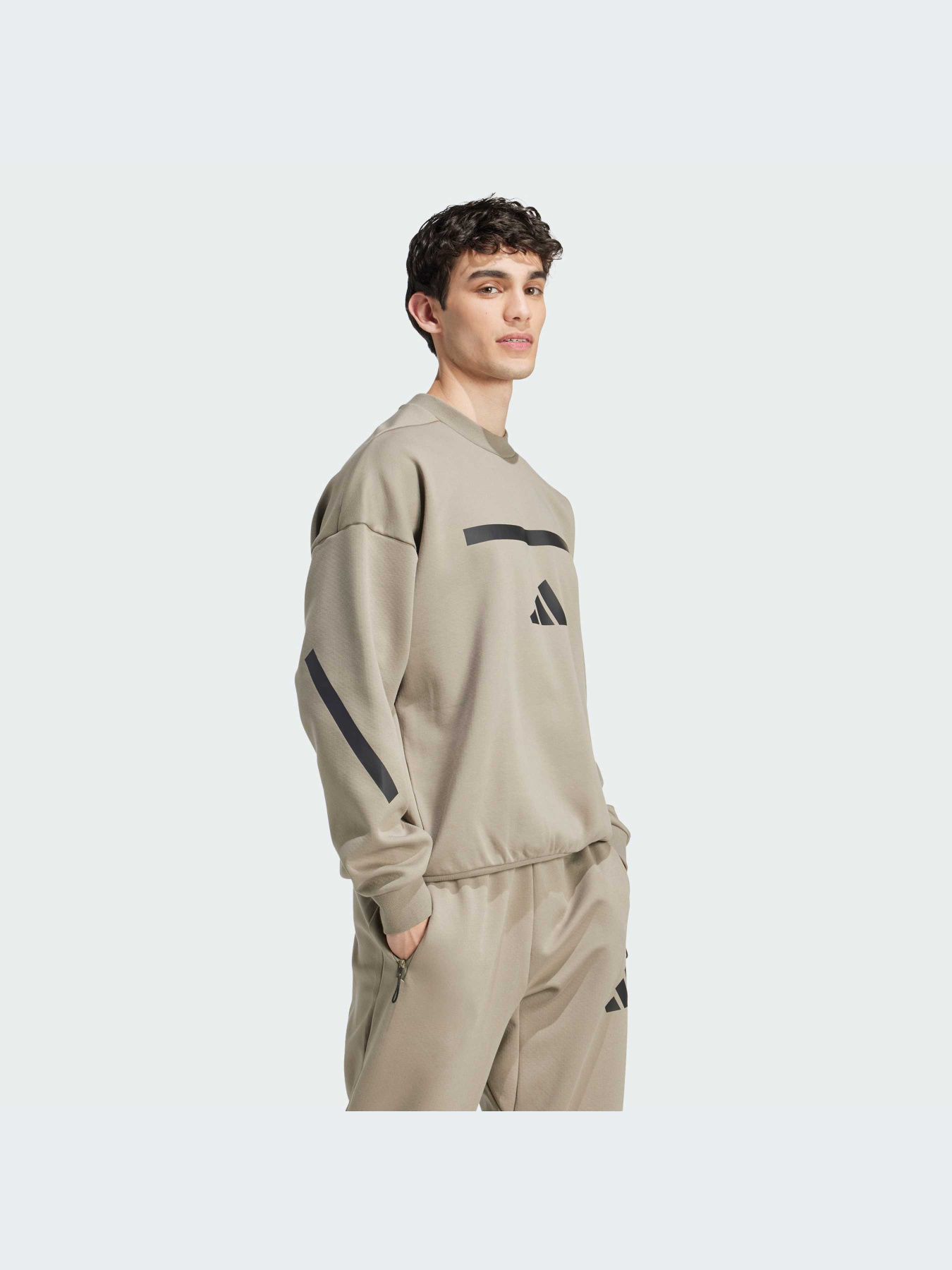 Худи и свитшоты Adidas ZNE модель JE3076-KZ Фото
