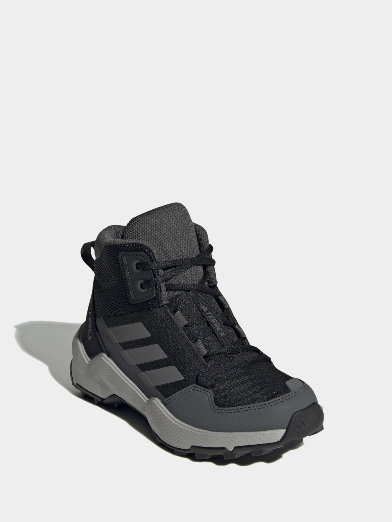 Ботинки и сапоги Adidas модель IF6520 Фото