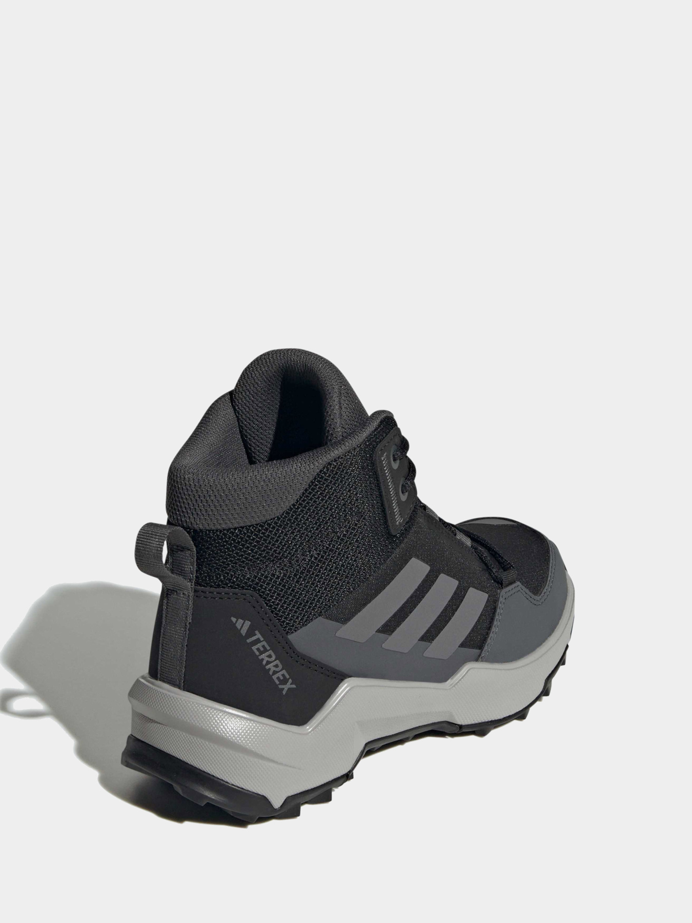 Ботинки и сапоги Adidas модель IF6520 Фото
