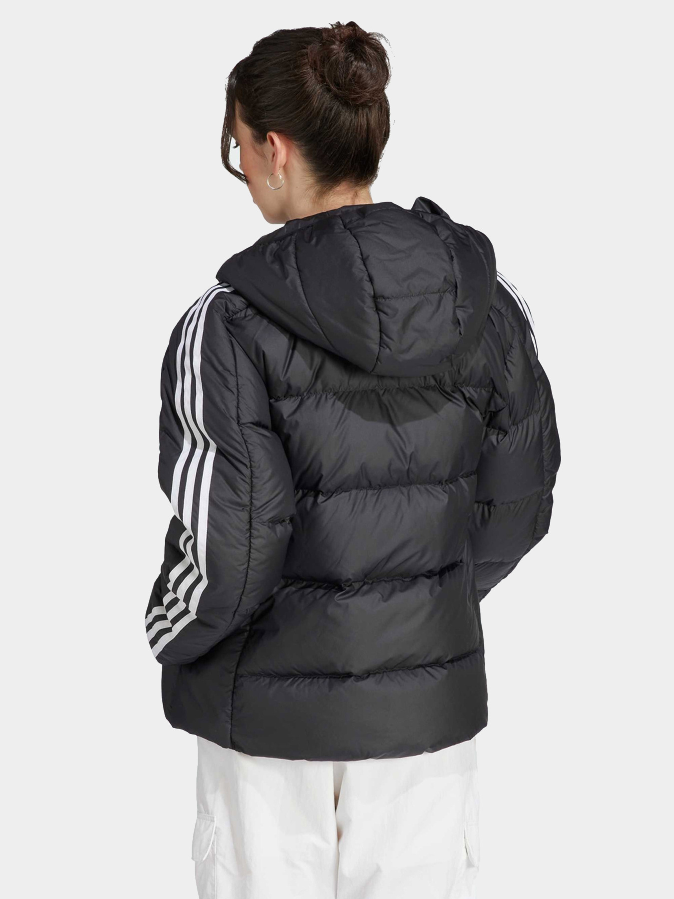 Куртки и дубленки Adidas модель HZ8483 Фото