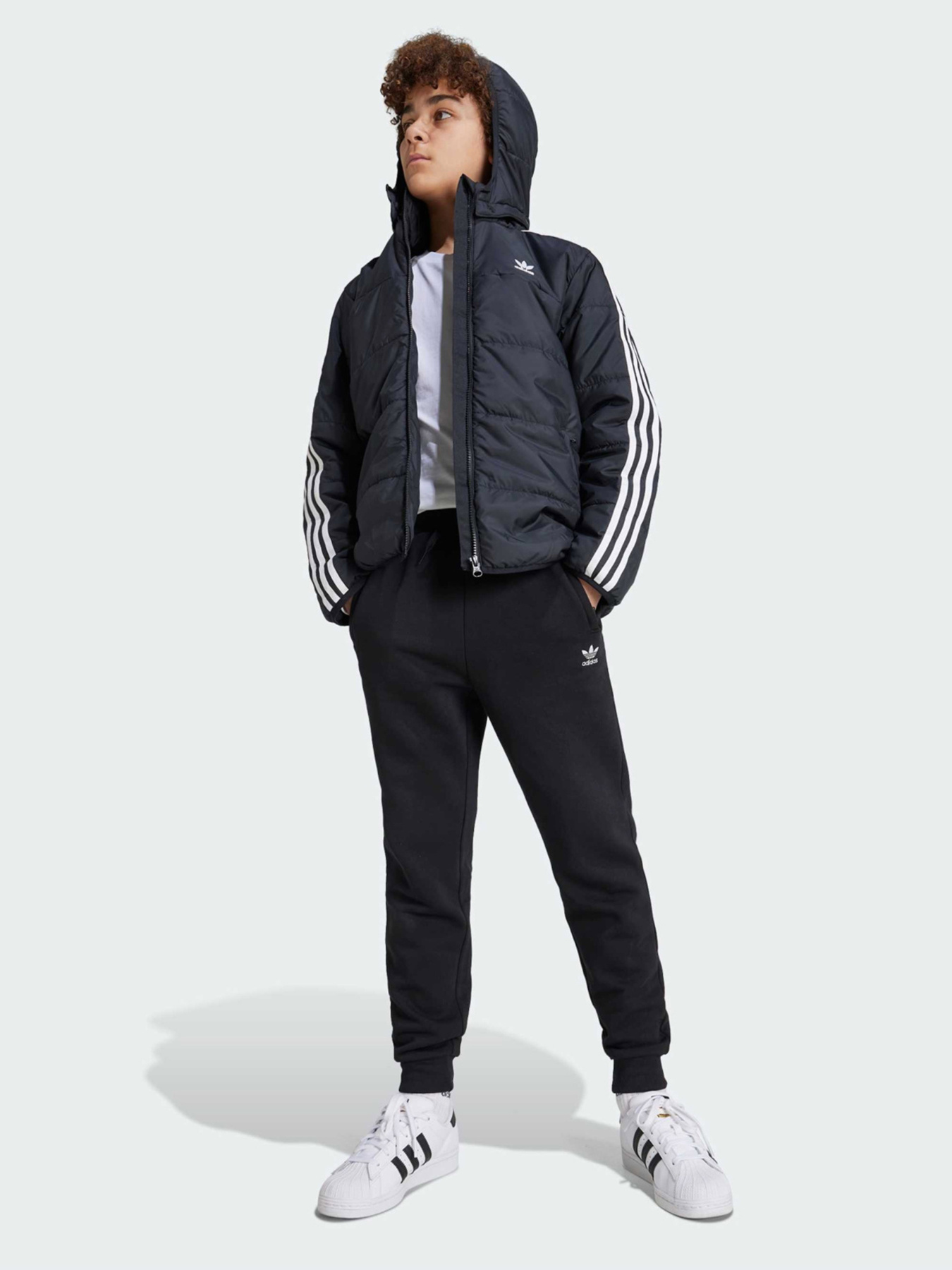 Куртки и дубленки Adidas модель IY7497 Фото
