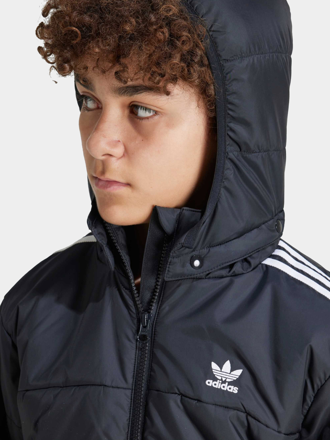Куртки и дубленки Adidas модель IY7497 Фото