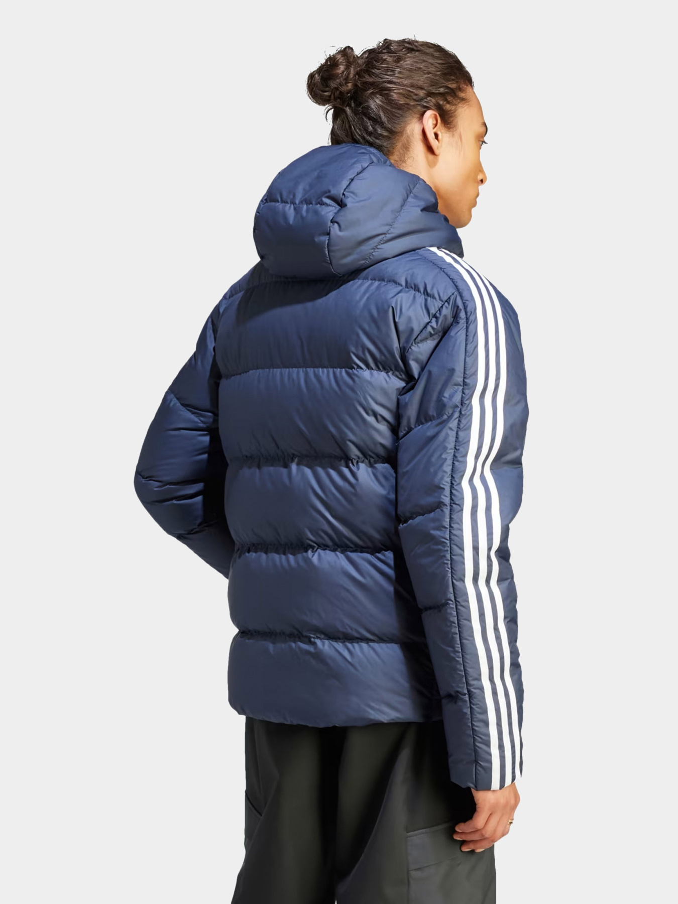 Куртки и дубленки Adidas модель IK3213 Фото