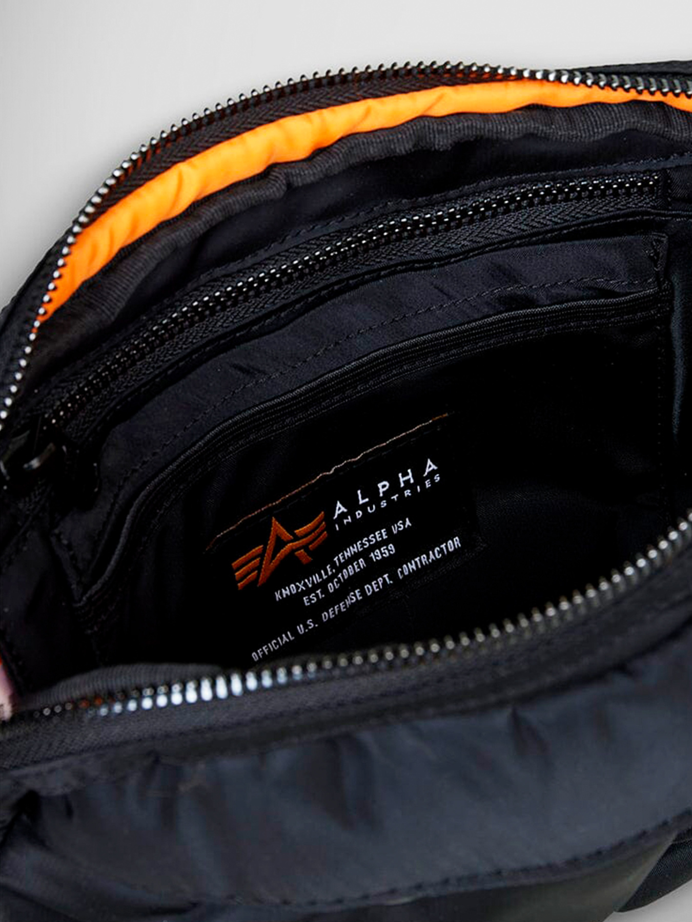 Сумки Alpha Industries модель UAN54501C1_001 Фото