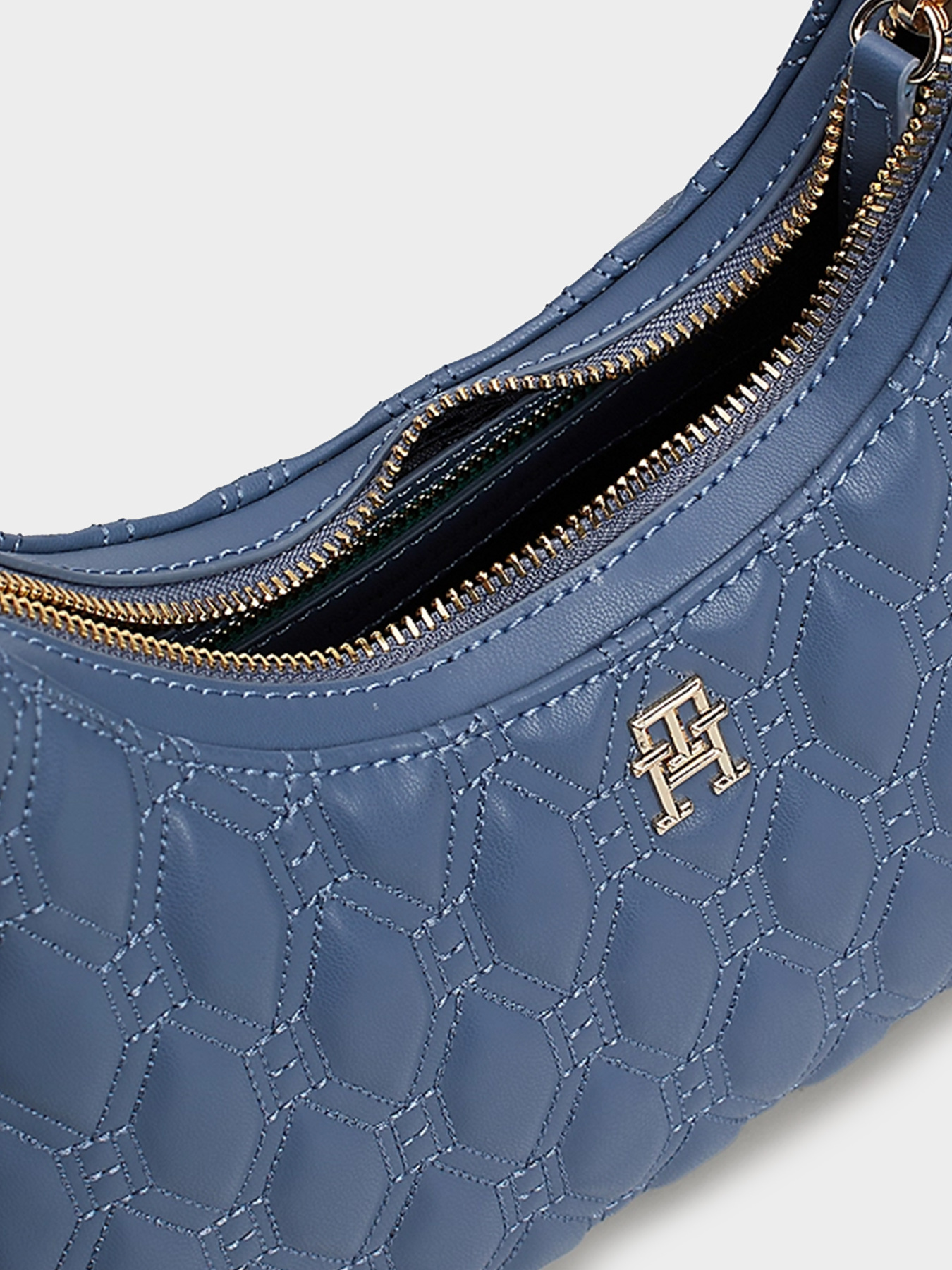 Сумки Tommy Hilfiger модель AW0AW16436-C0Z Фото
