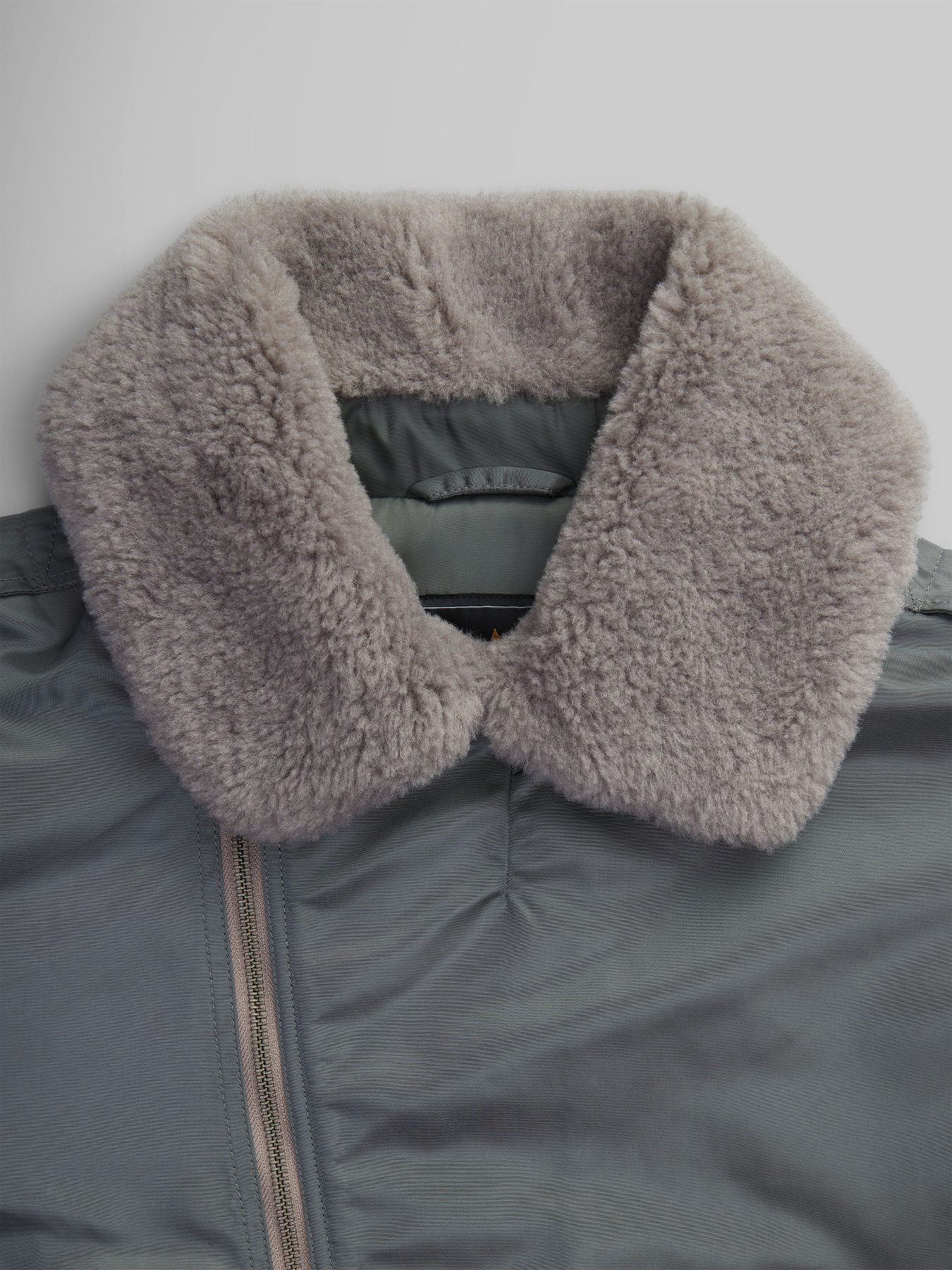 Куртки и дубленки Alpha Industries модель MJ154501C1_060 Фото
