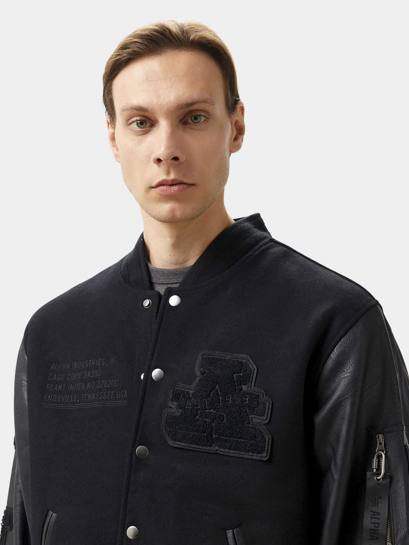 Куртки и дубленки Alpha Industries модель MJL54500C1_001 Фото