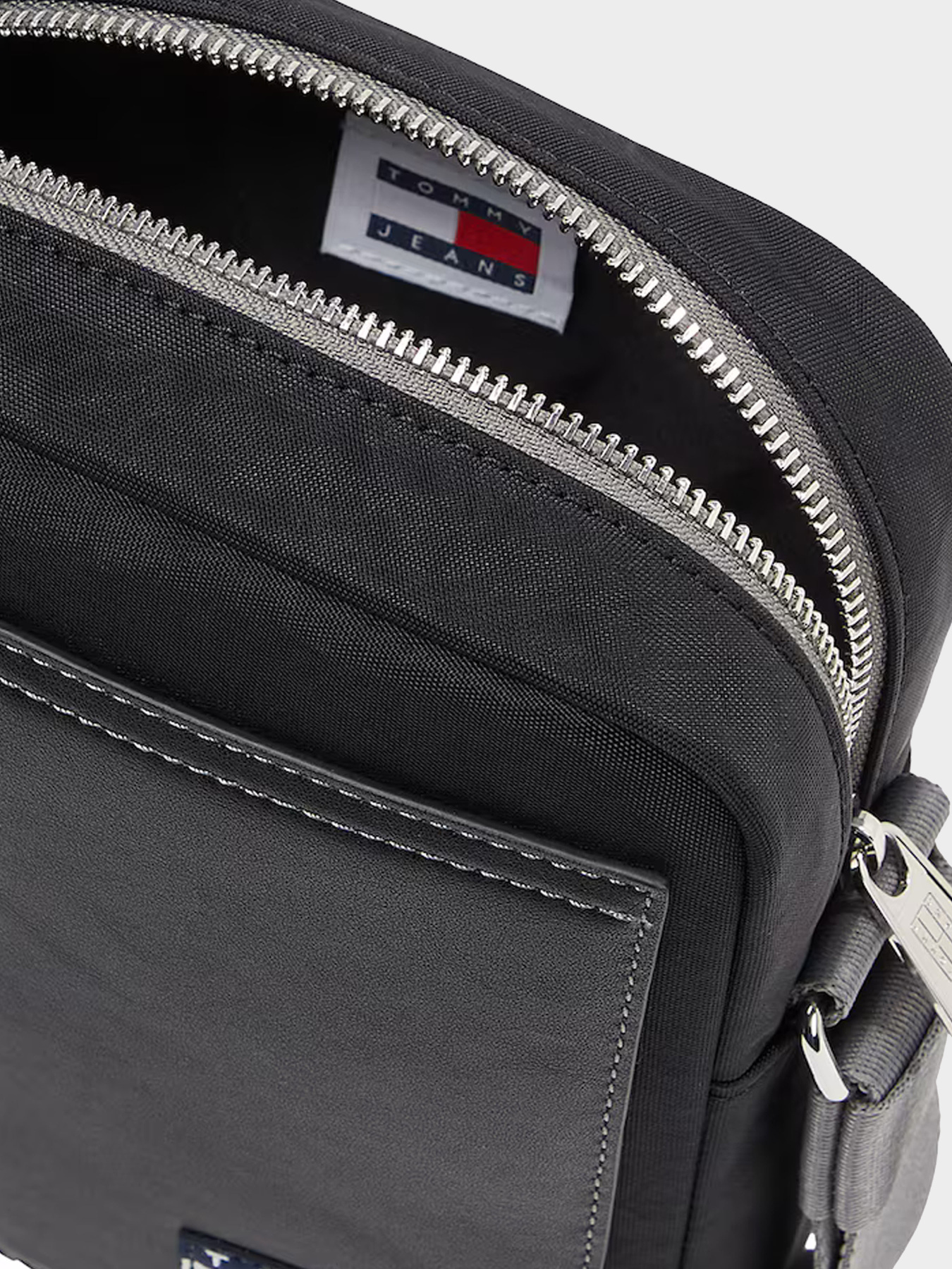 Сумки Tommy Hilfiger модель AM0AM12629-BDS Фото