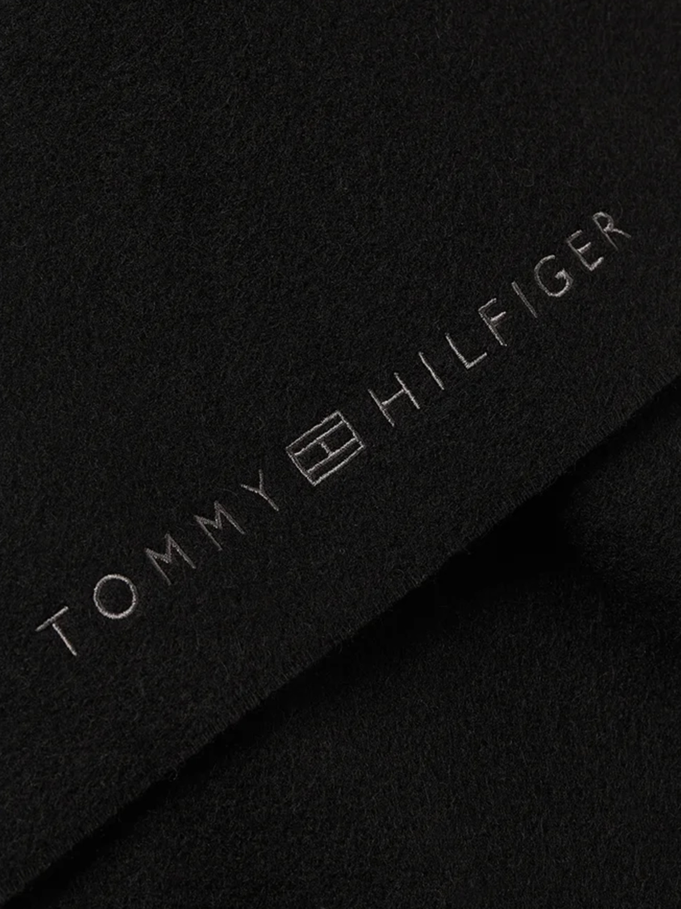 Шарфы и платки Tommy Hilfiger модель AM0AM12832-BDS Фото