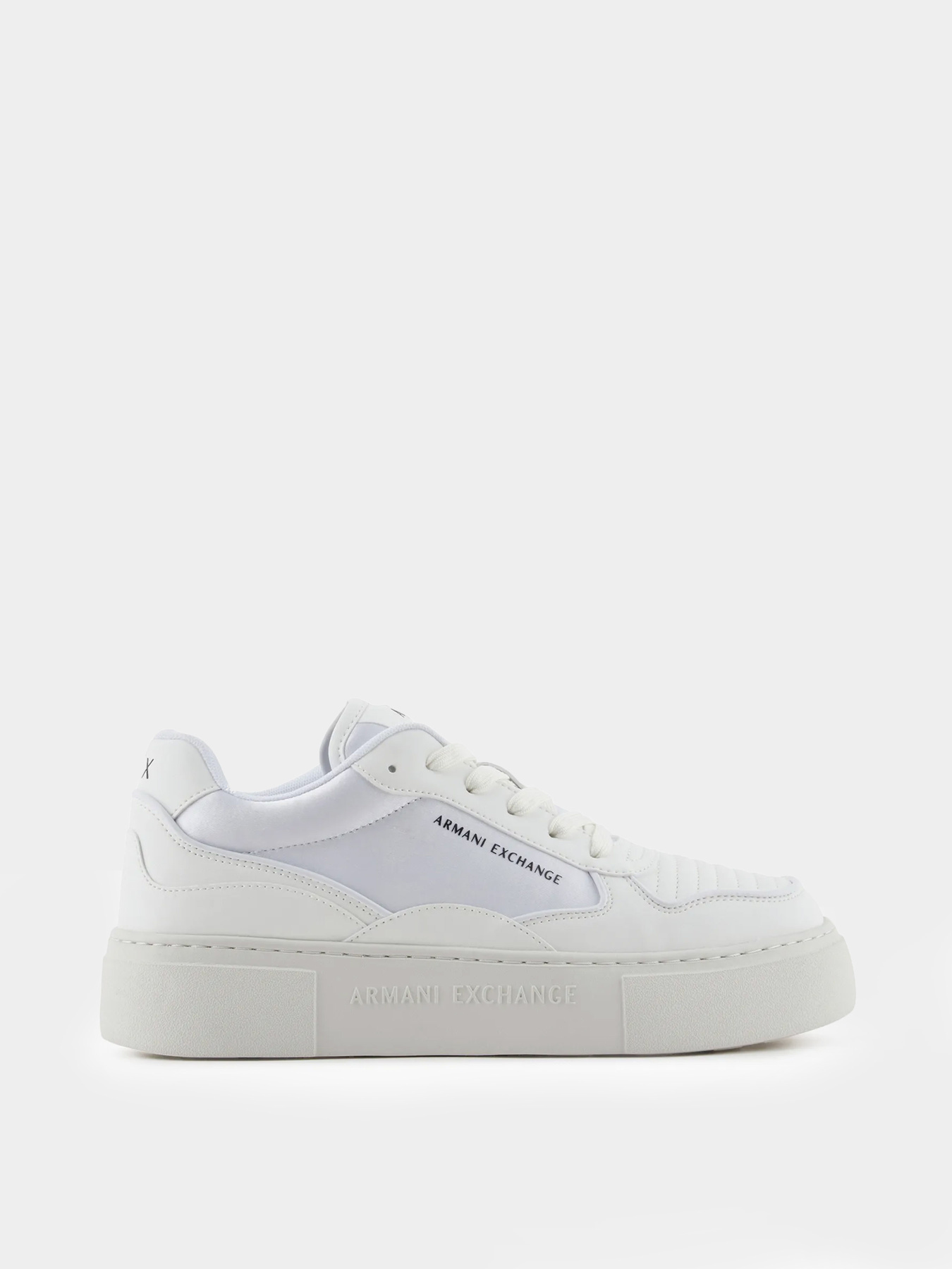 Кроссовки Armani Exchange модель XDX161-XV889-U273 Фото