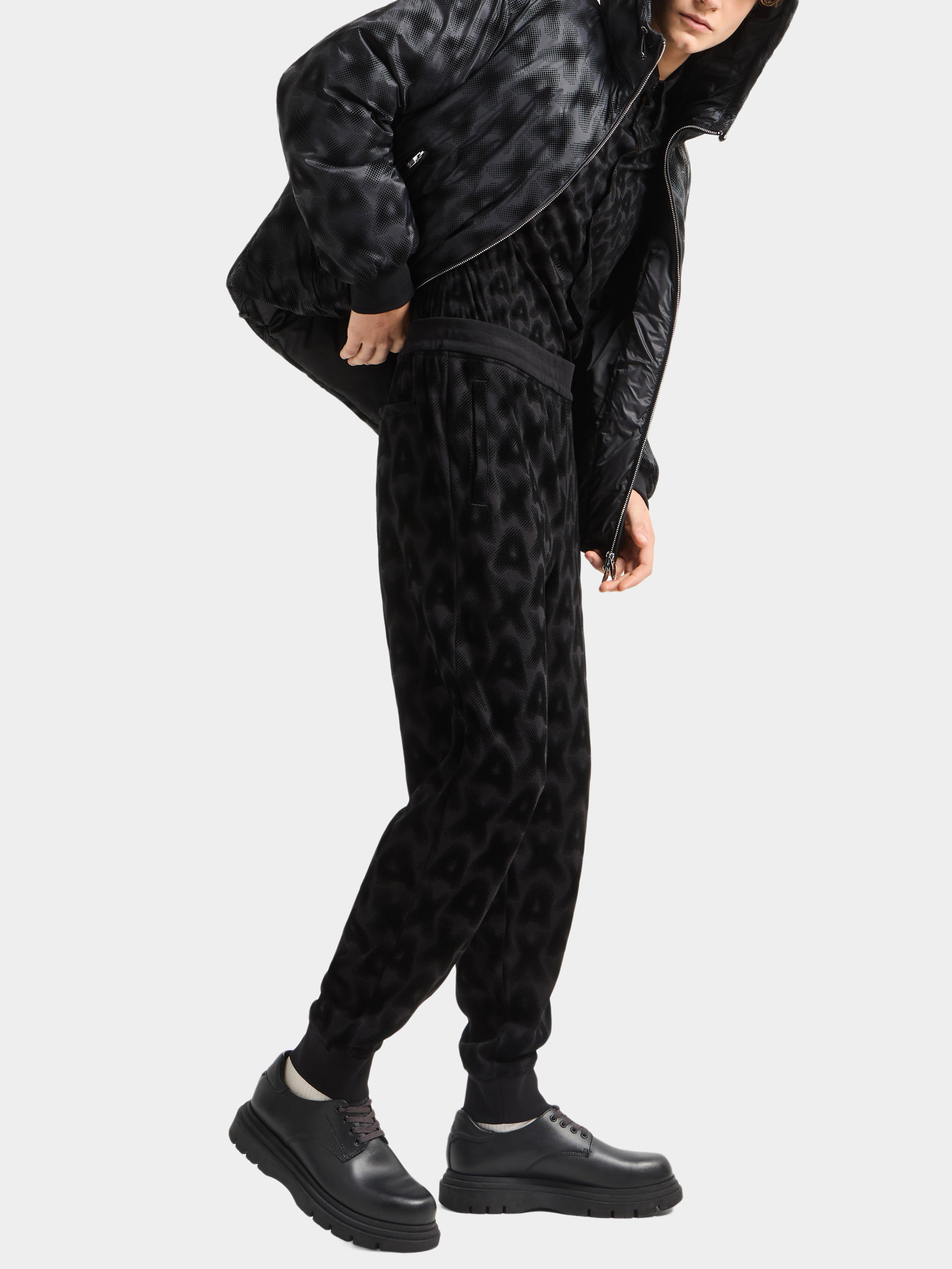 Брюки Armani Exchange модель XM000078-AF10365-FC009 Фото