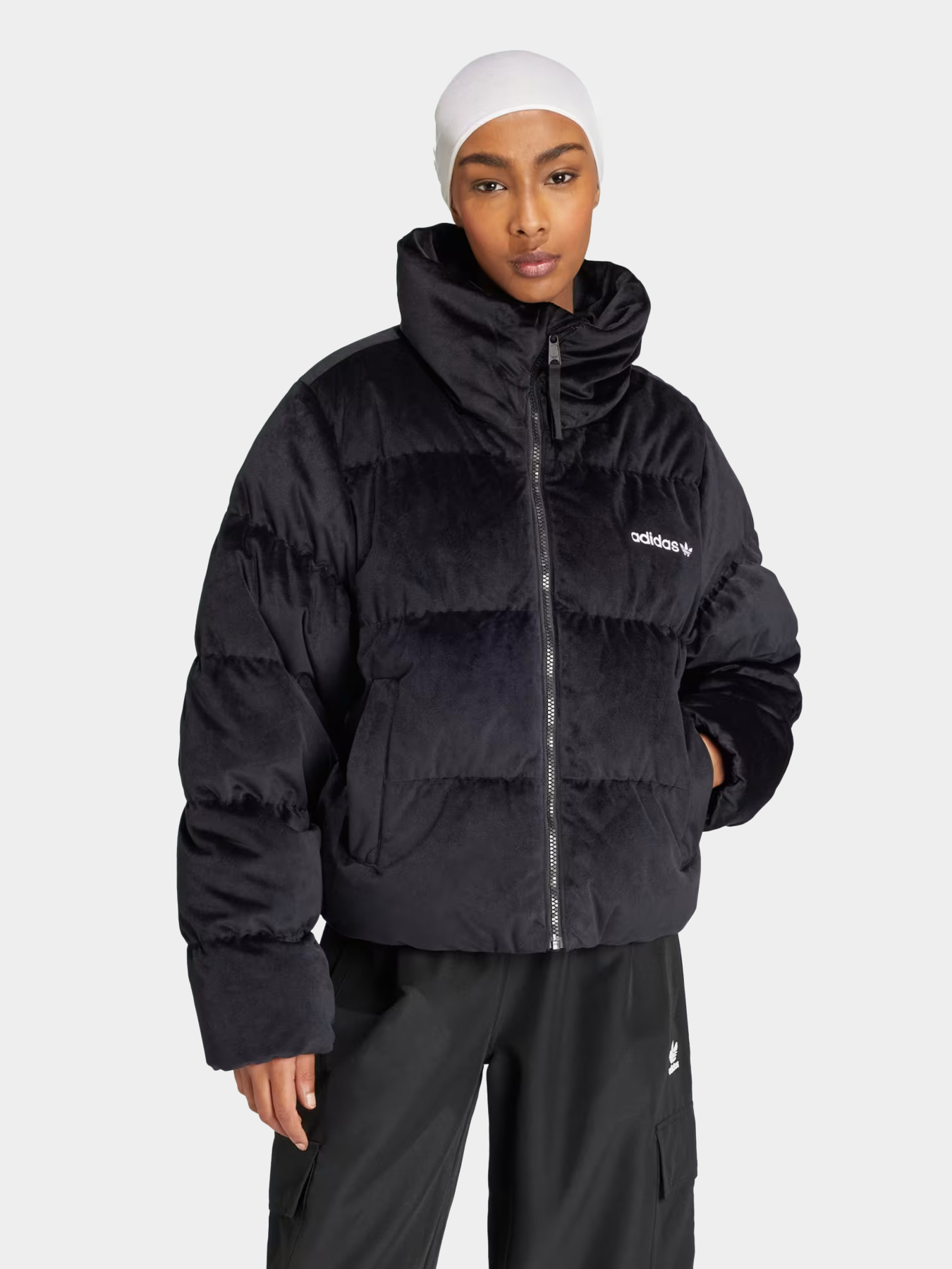 Куртки и дубленки Adidas модель IW8439 Фото