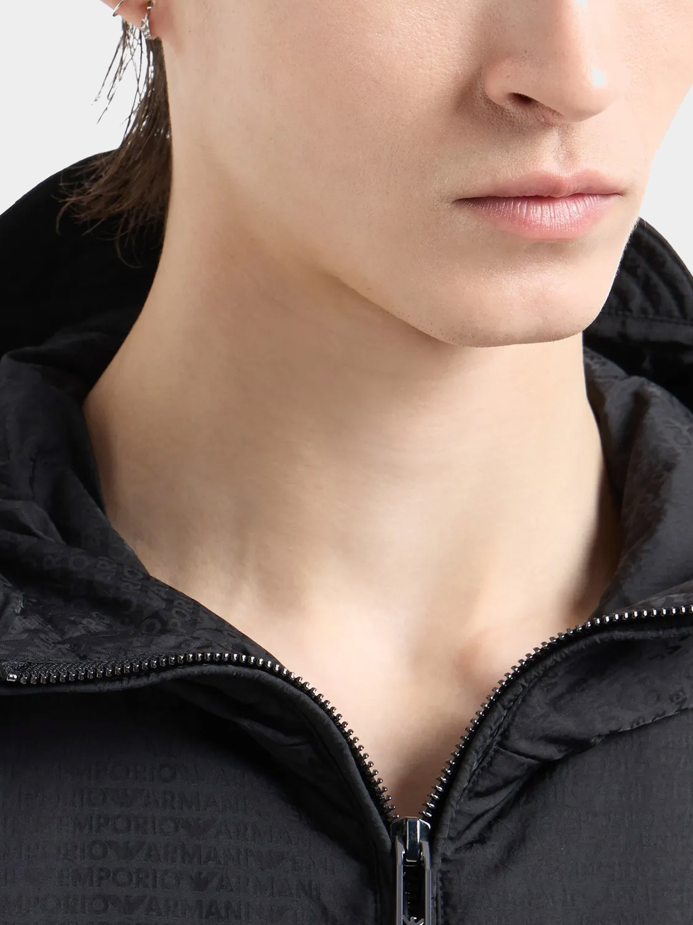 Куртки и дубленки Emporio Armani модель 6D1B64-1NNXZ-0999 Фото