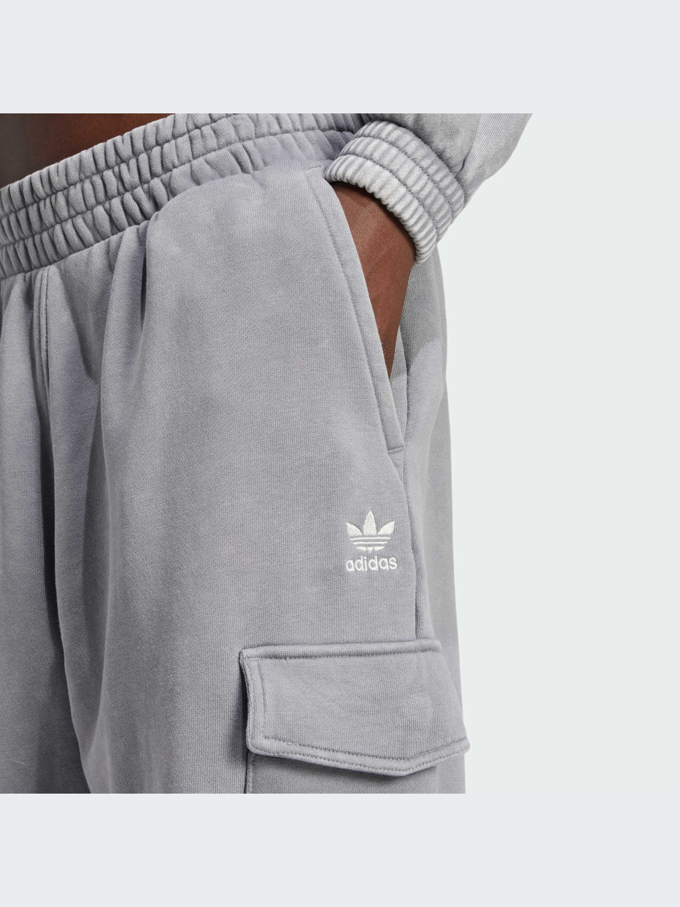 Спортивная одежда Adidas модель IW5489-KZ Фото