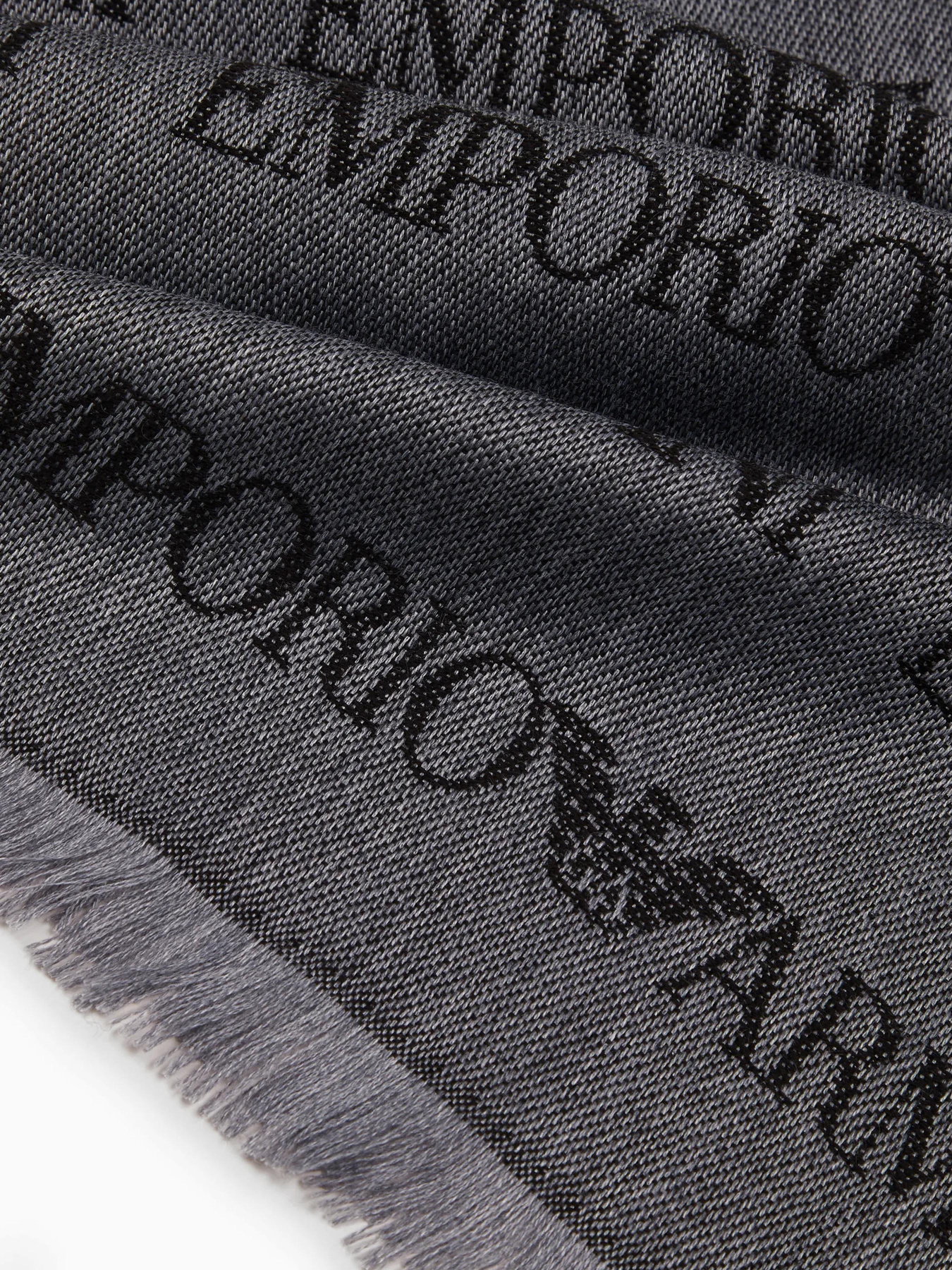 Шарфы и платки Emporio Armani модель 625060-CC786-00041 Фото